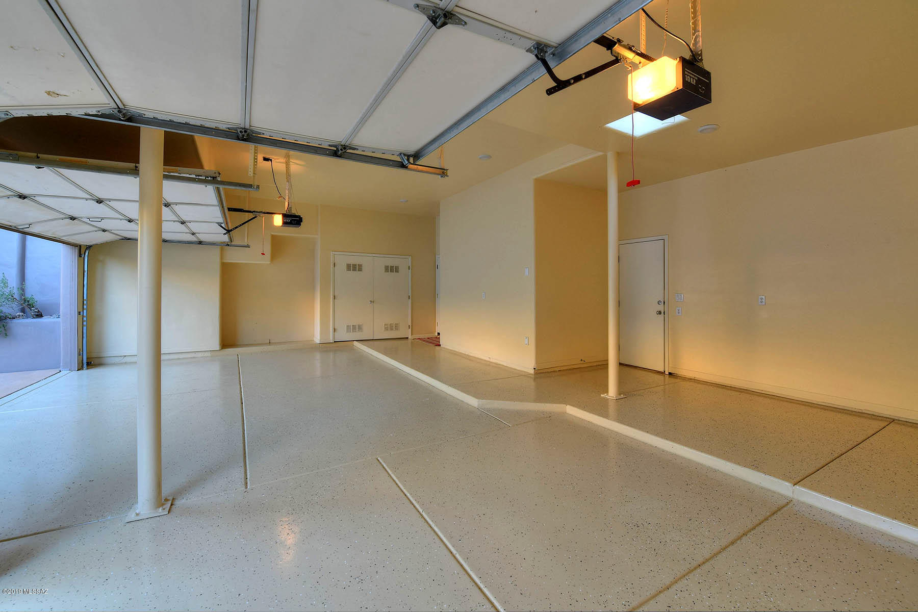 Finisterra (1-210) - Residential