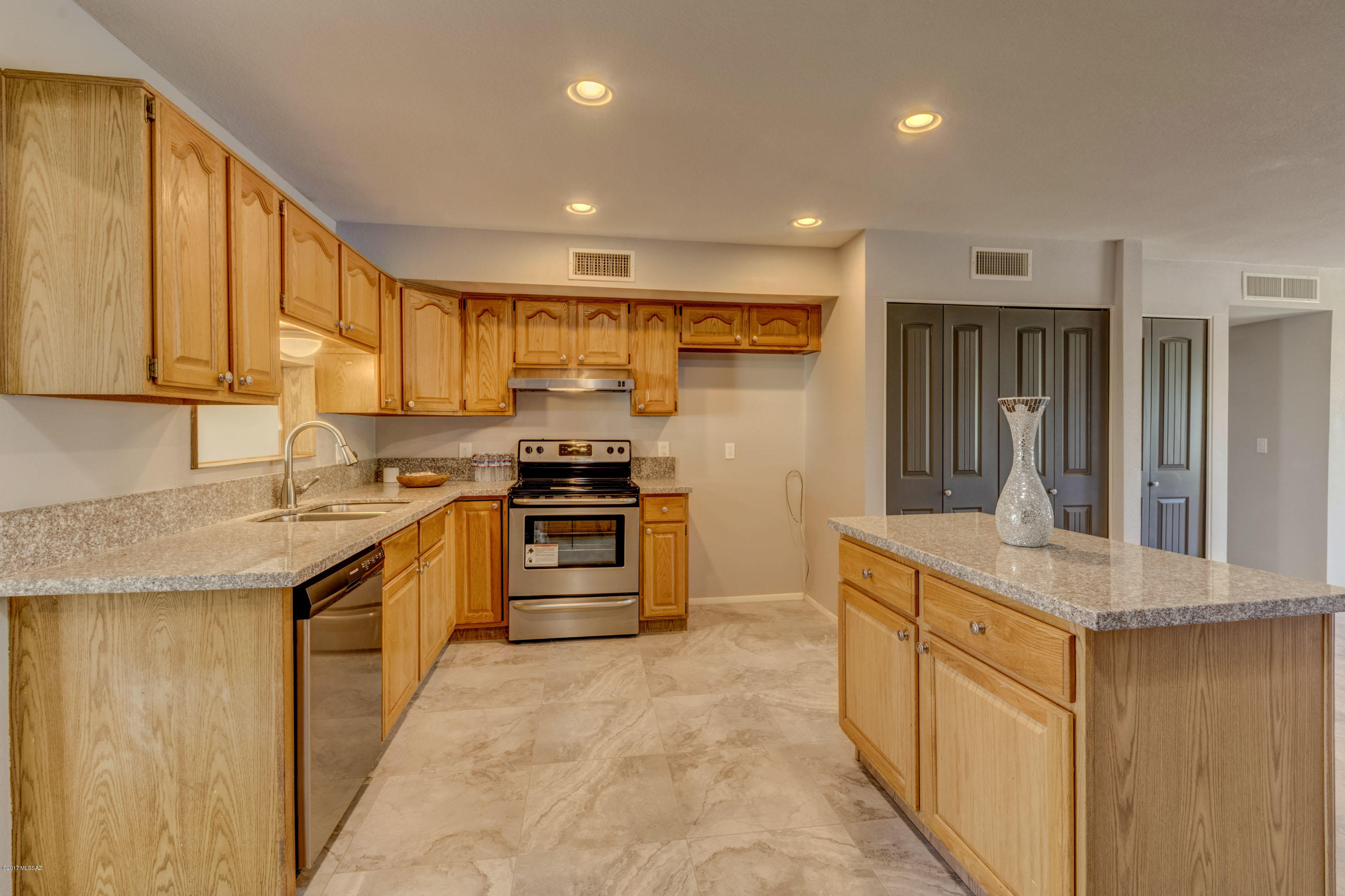 Lakecrest No.4 (81-165) - Residential