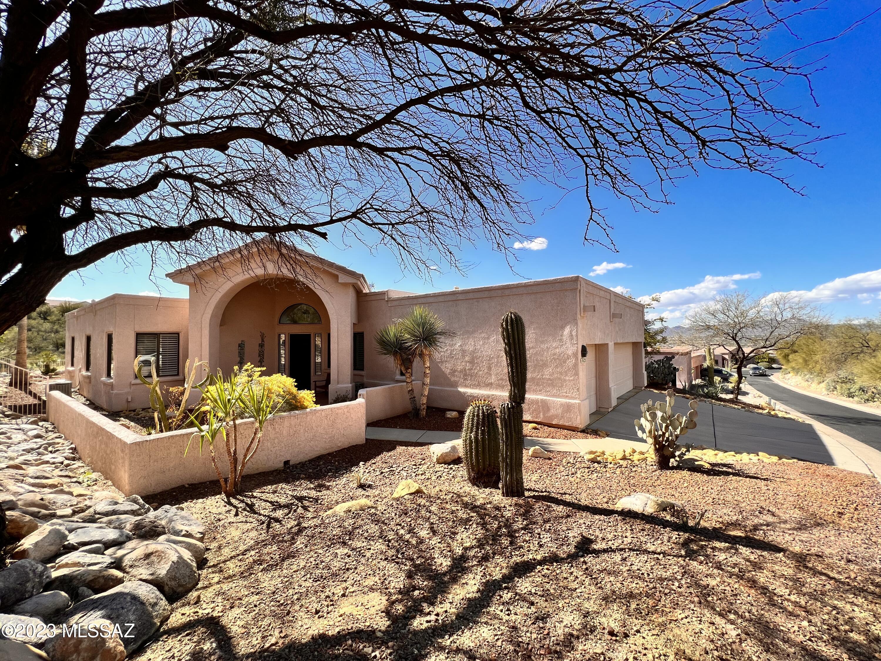 Beautiful 3bdr/2ba w/Den in gated/guarded community of La Reserve Oro Valley! Minutes to shopping, restaurants, hospital, hiking, biking and more! Gated courtyard w/stunning Catalina Mountain views. Inviting Living room w/fireplace, natural light and overlooks sparkling pool. Formal dining room, eat-in kitchen area, counter eating and gourmet kitchen w/New SS appliances, double oven, dual sink , tons of cabinet and counter space! Master bedroom w/Beehive FP, Pool access and bonus sitting area. Master bath features soaking tub, walk-in shower, huge closet, extra storage and more! Split bedroom floorplan, 3 car garage, mountain and city views. Relax in the spa or take a dip in your Zero edge pool w/stunning mountain/sunset/city views! THIS IS A LEASE BREAK