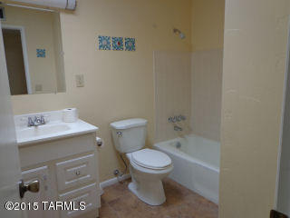 Carriage Hill NO. 4 (433-524) - Residential Lease