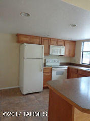 Carriage Hill NO. 4 (433-524) - Residential Lease