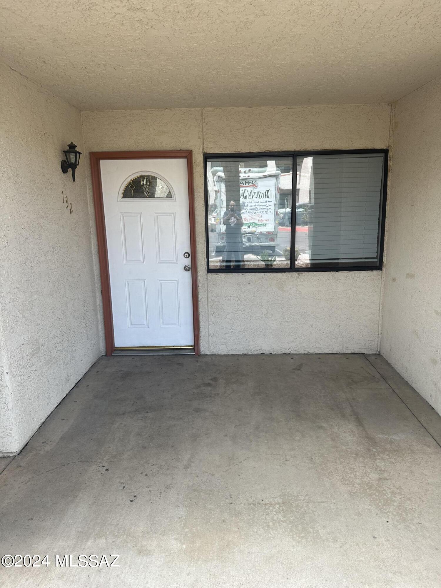 Sierra Madre Condos - Residential Lease
