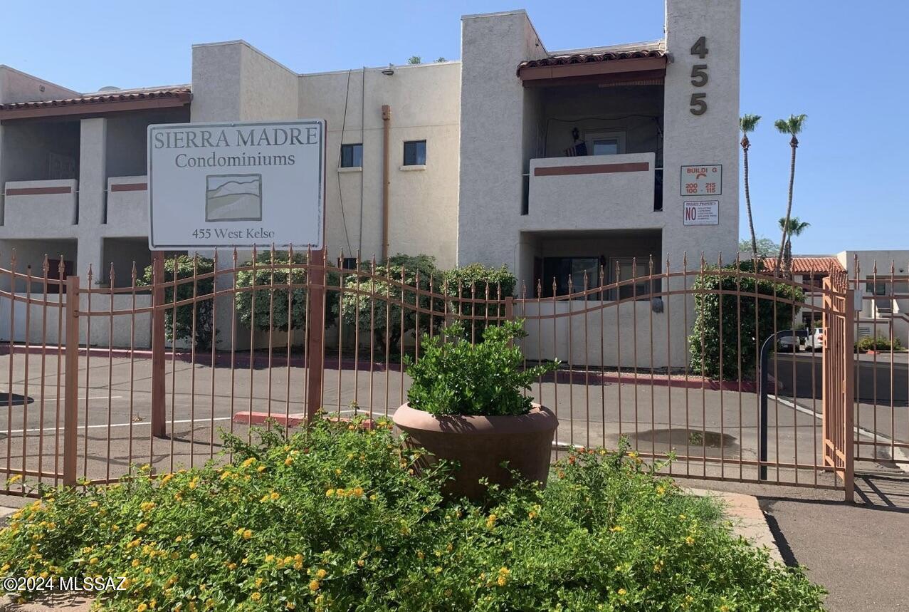 Sierra Madre Condos - Residential Lease