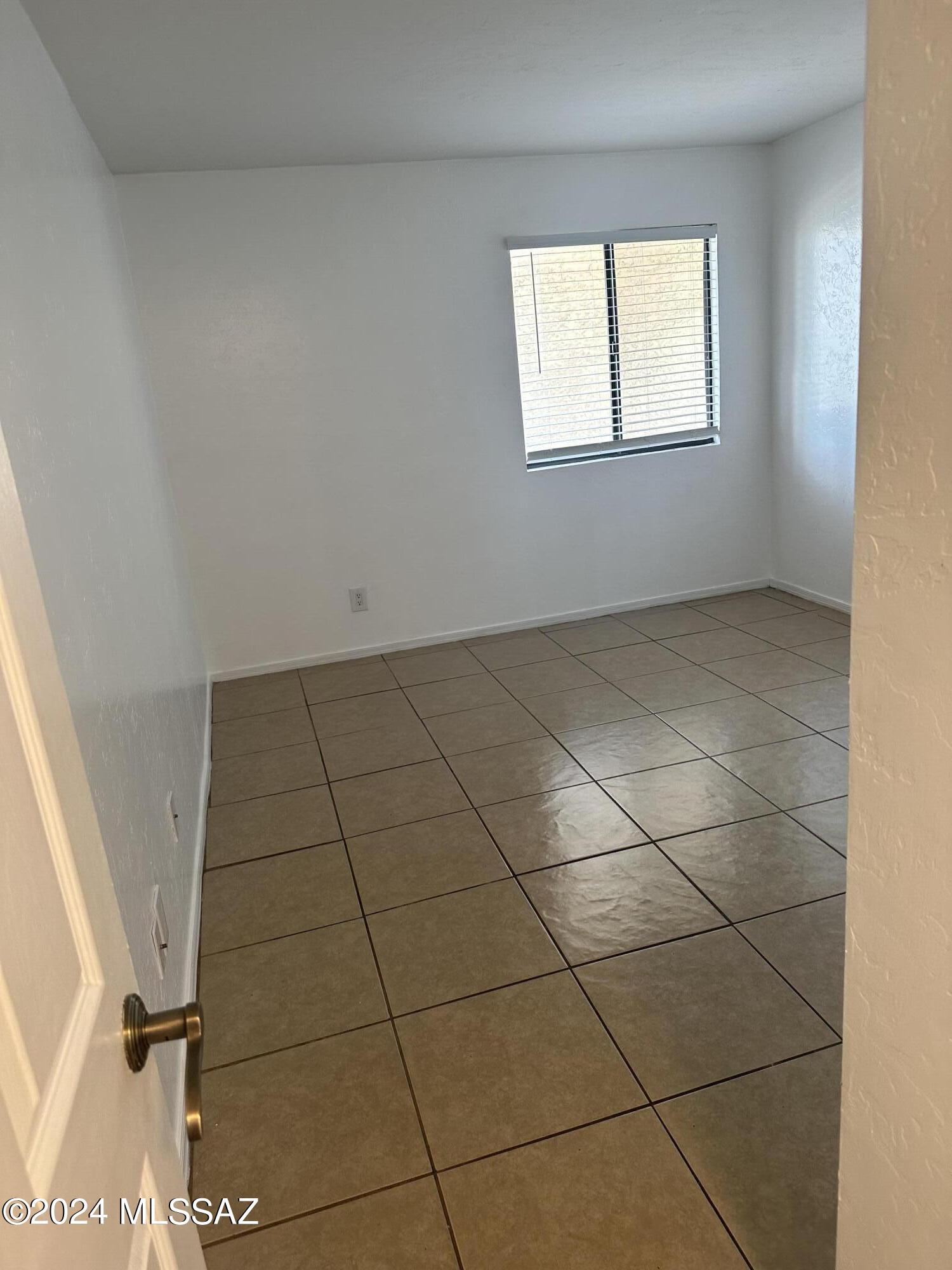 Sierra Madre Condos - Residential Lease
