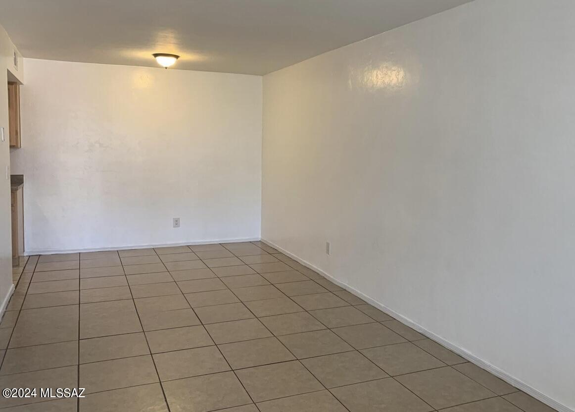 Sierra Madre Condos - Residential Lease