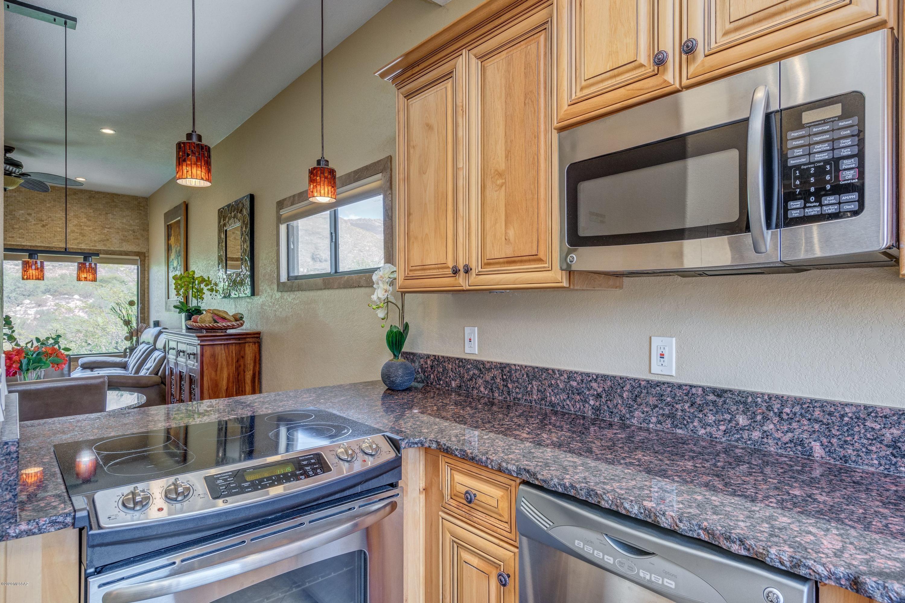 Greens at Ventana Canyon - Residential