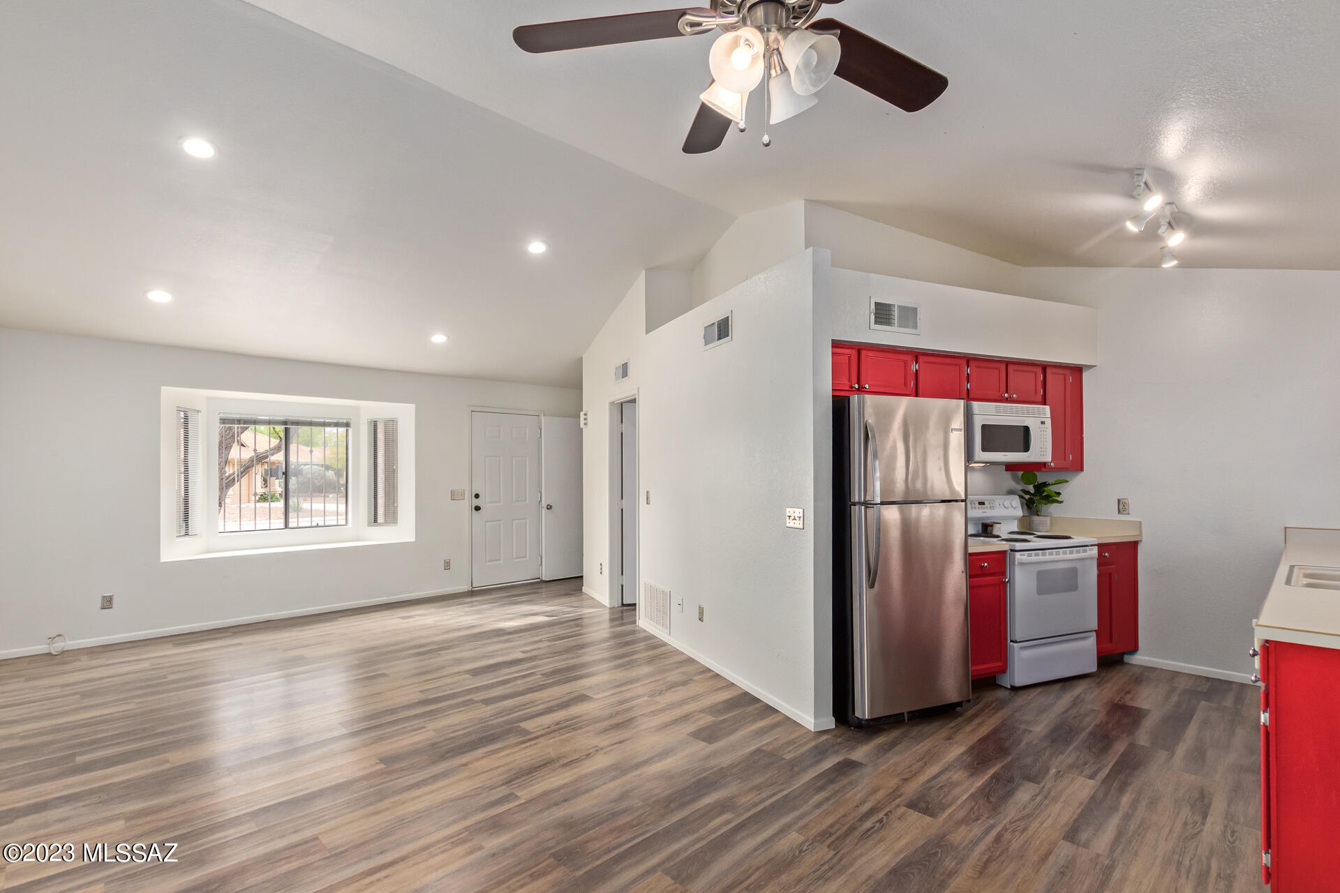 Fairway Villas (71-128) - Residential
