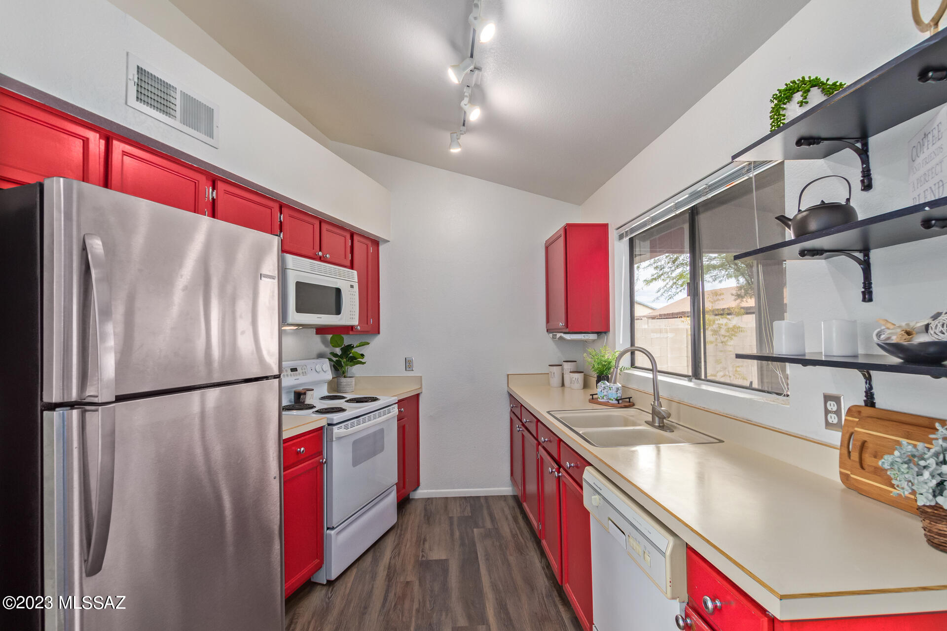 Fairway Villas (71-128) - Residential