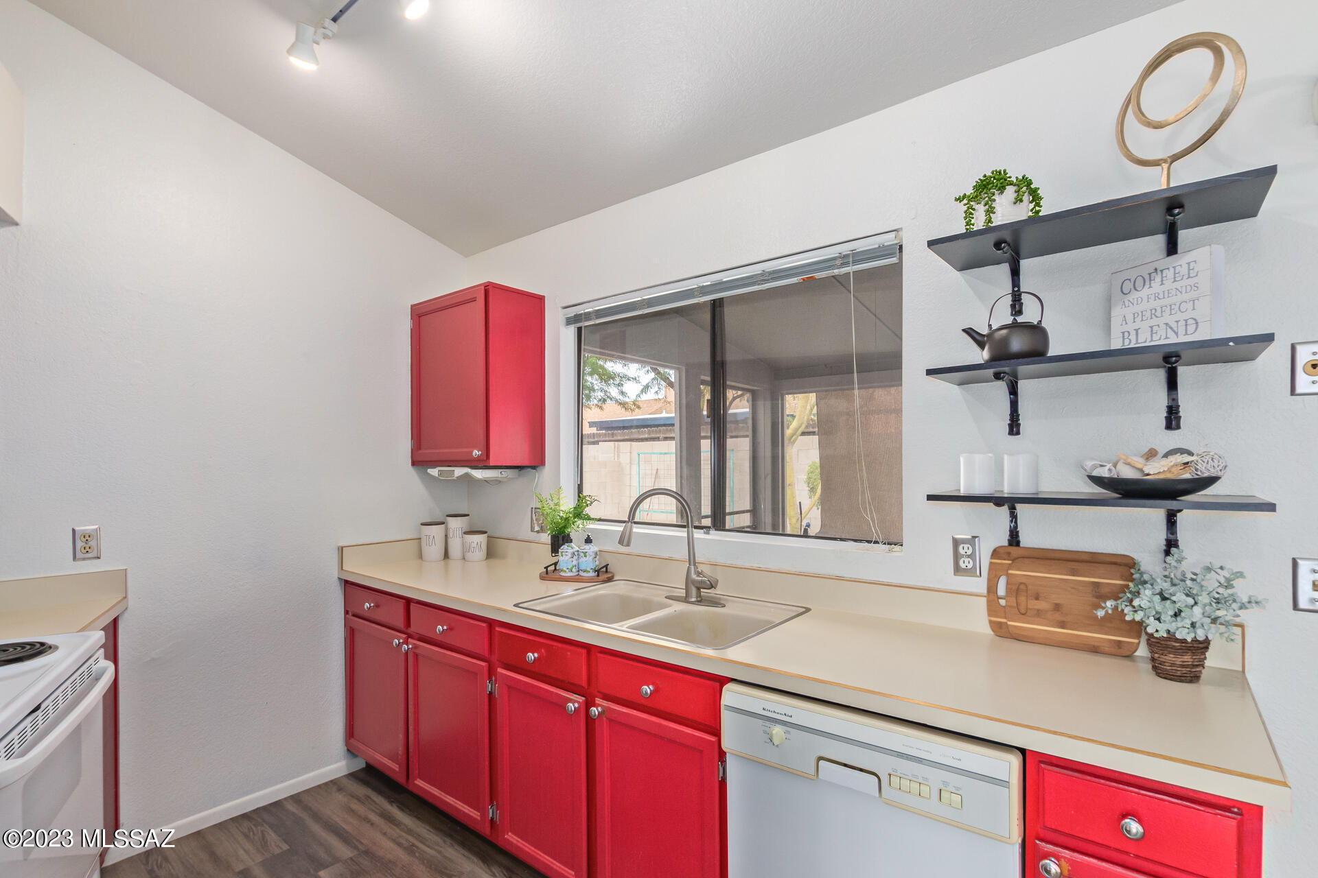 Fairway Villas (71-128) - Residential