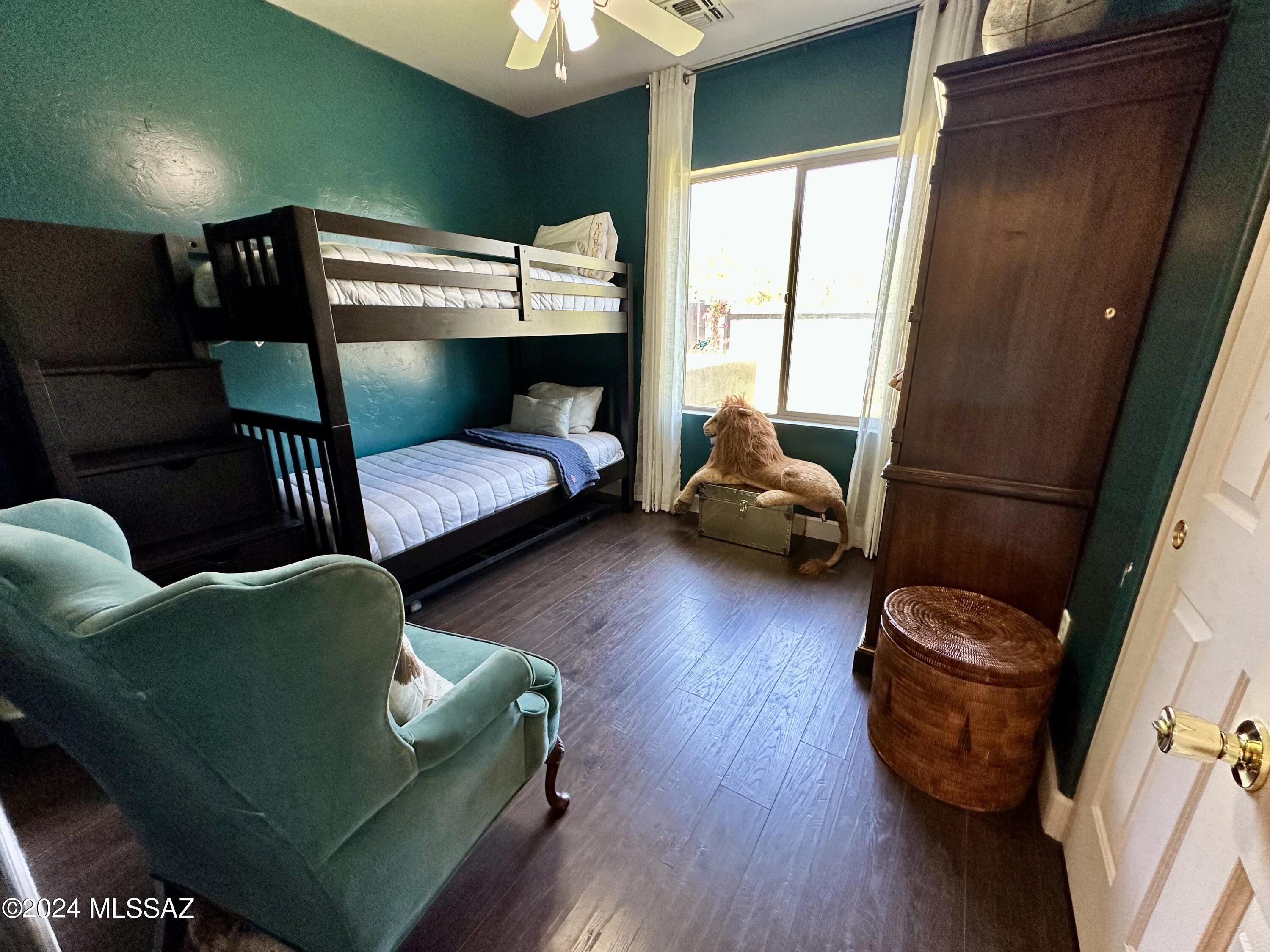 Presidio De Cancion (1-200) - Residential