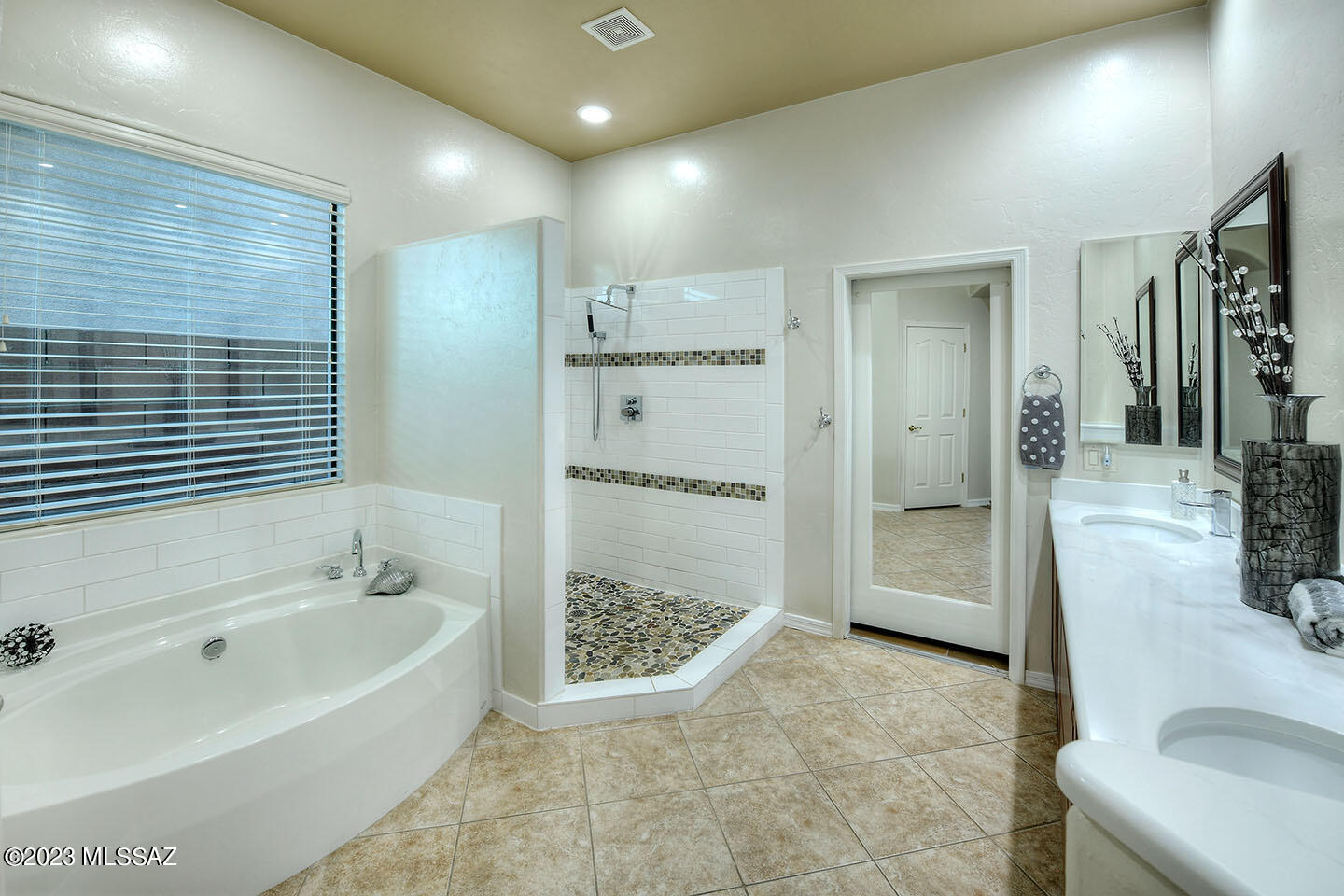 Bluffs at Dove Mountain Phase II - Residential