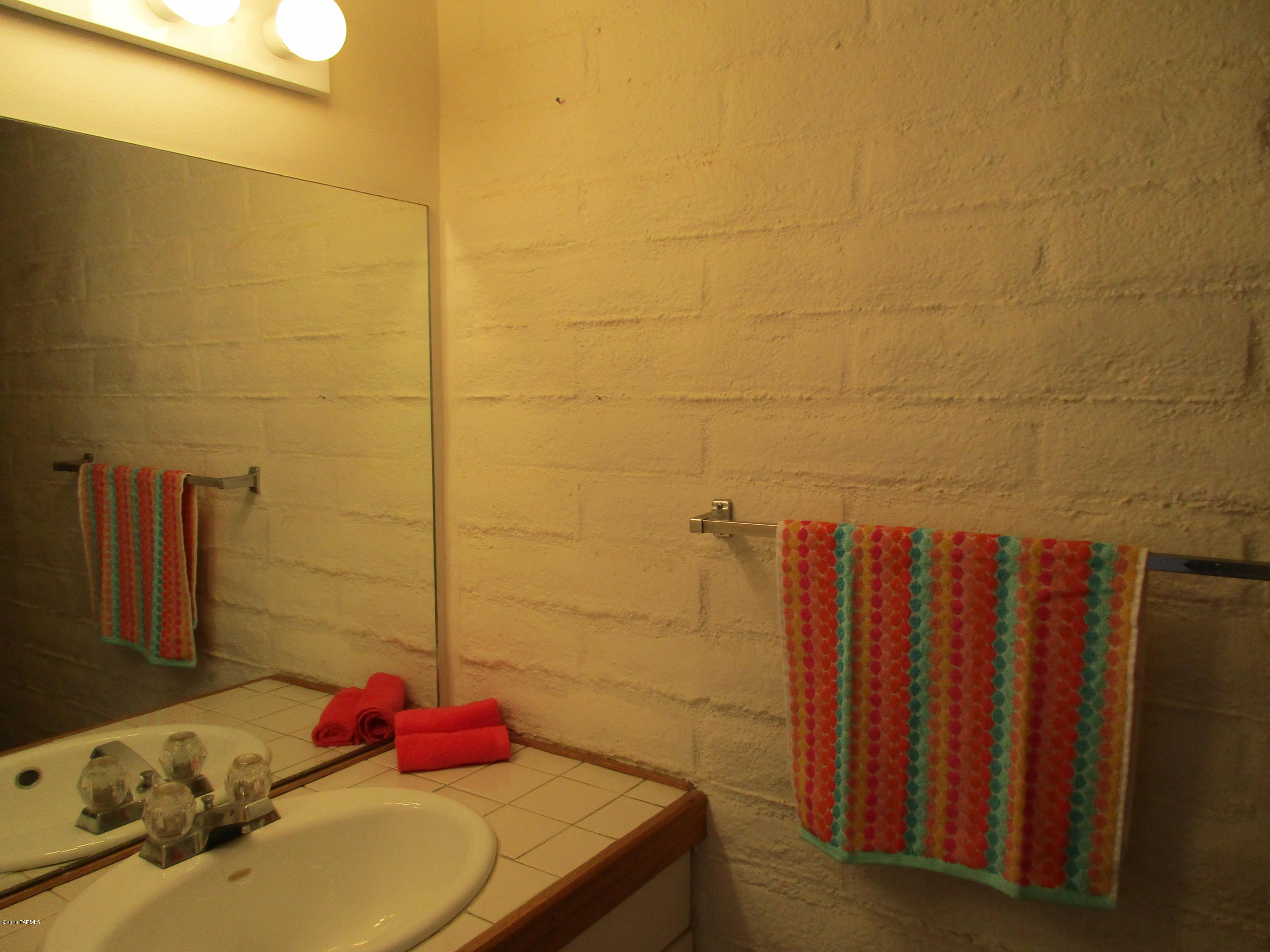 Tucson North Townhome Apts. - Residential