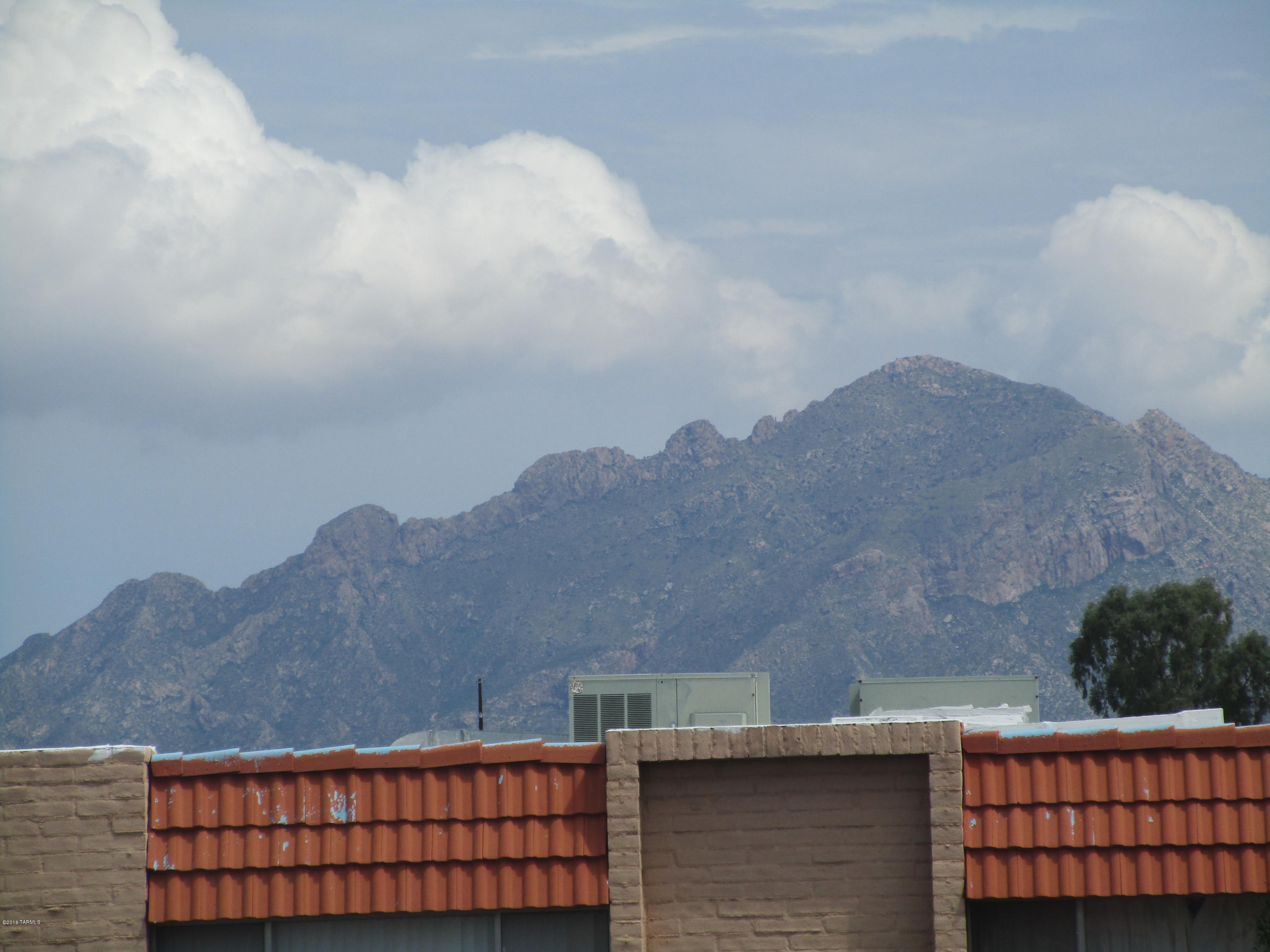 Tucson North Townhome Apts. - Residential