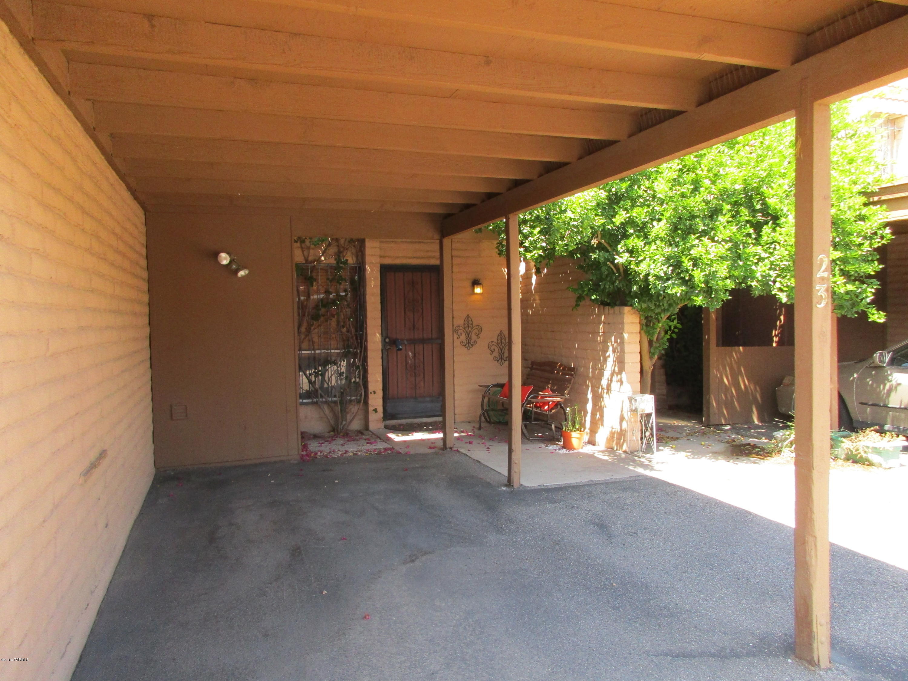Tucson North Townhome Apts. - Residential