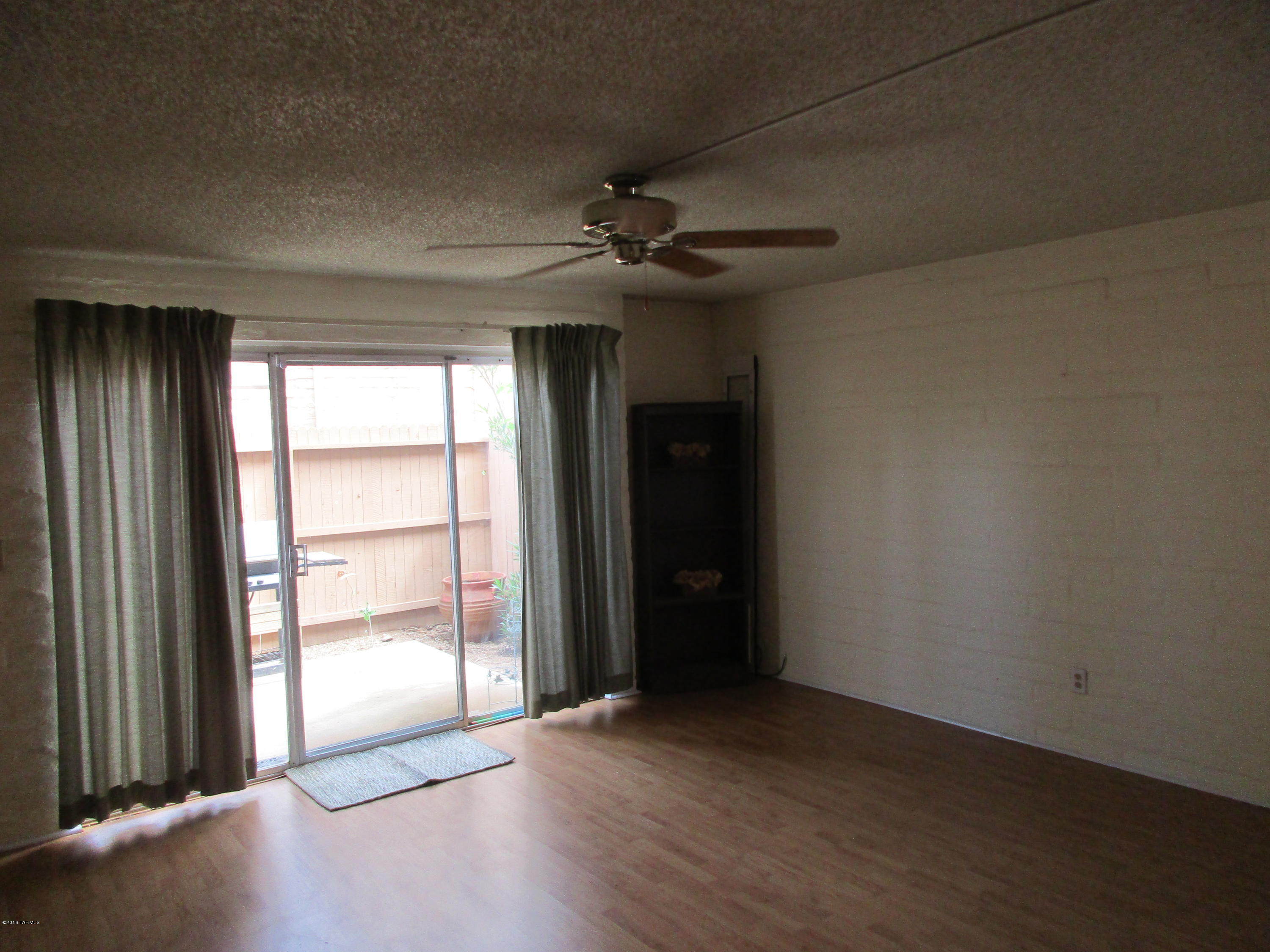 Tucson North Townhome Apts. - Residential