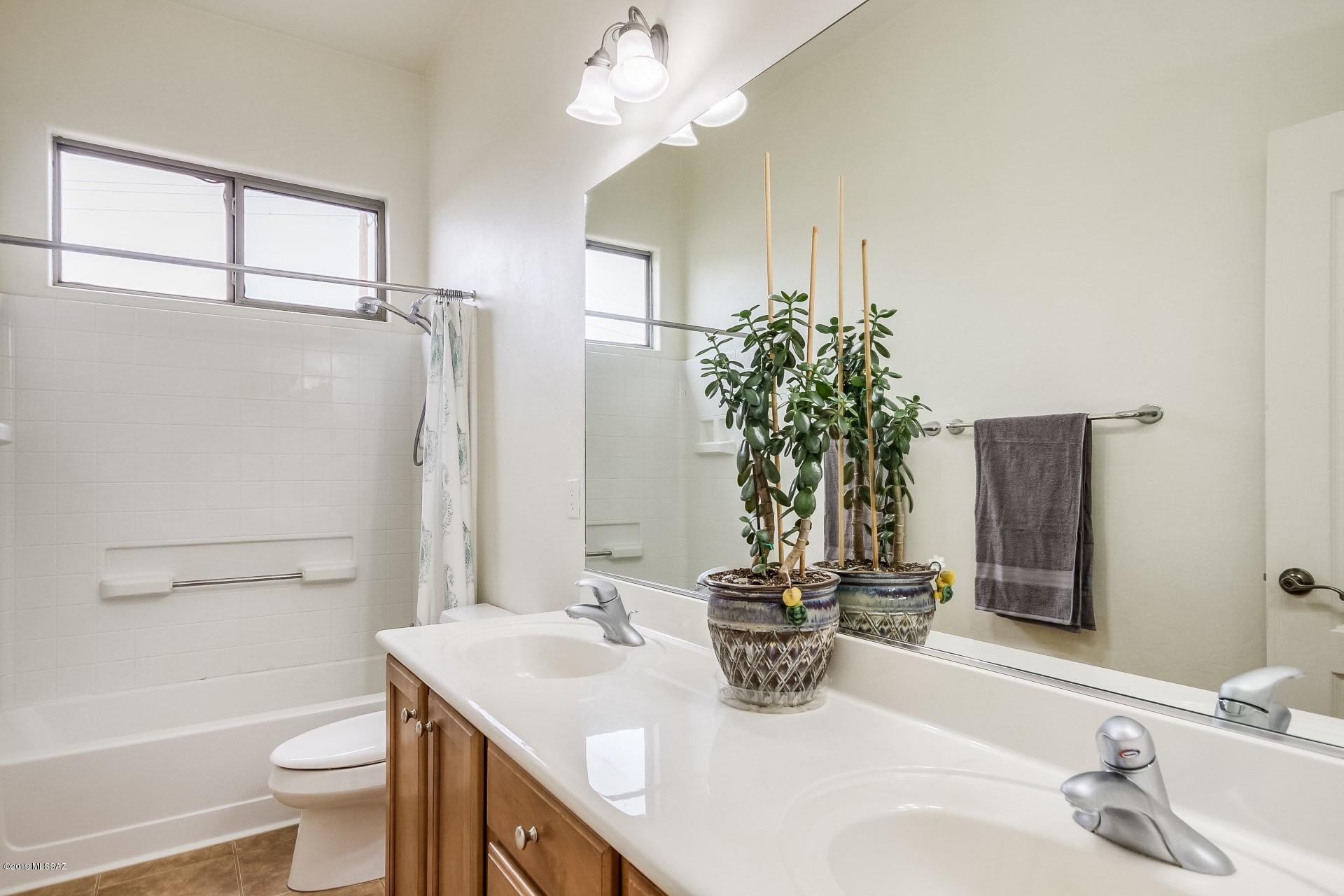 Continental Reserve Blk. 1 & 7 (1-61) - Residential