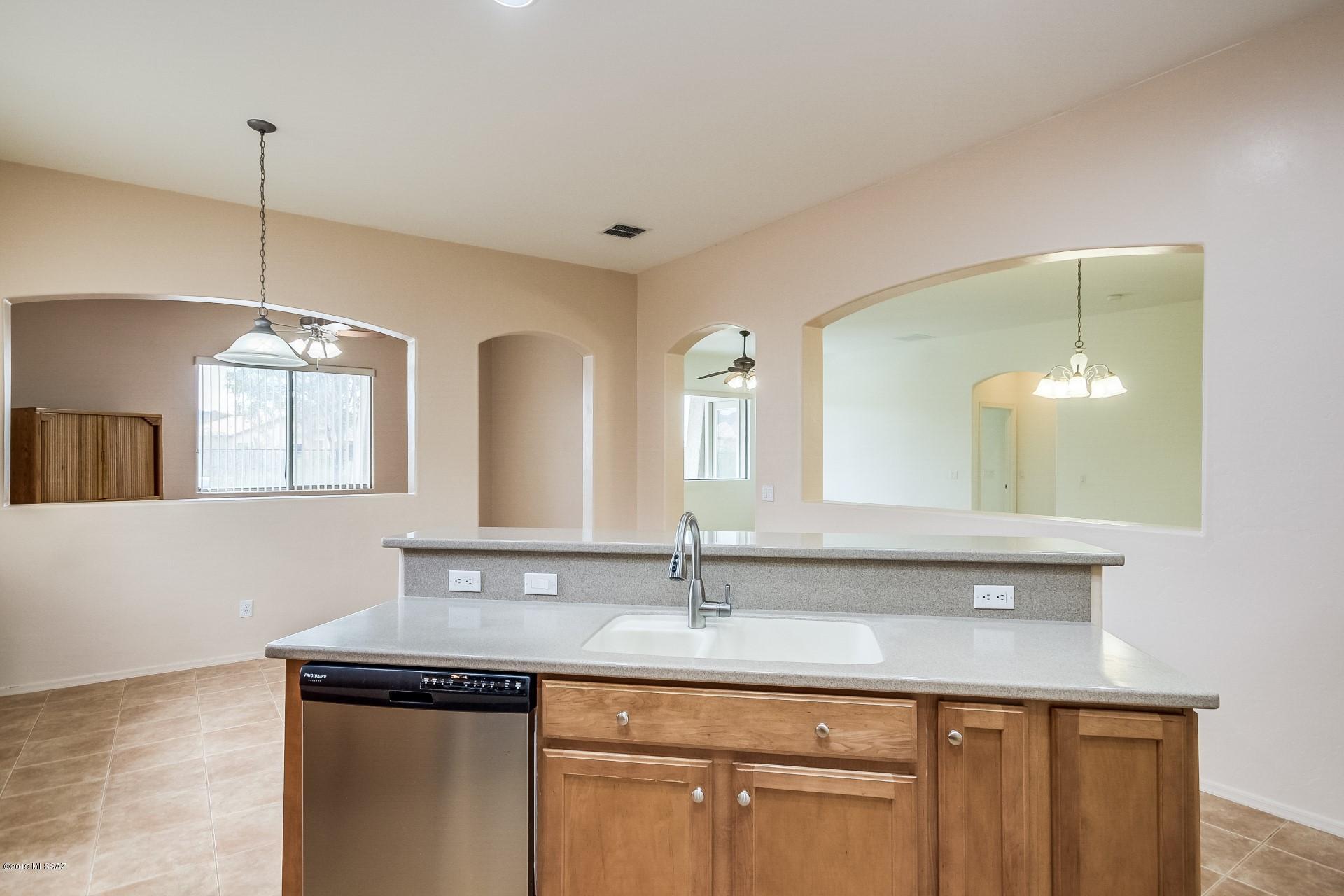 Continental Reserve Blk. 1 & 7 (1-61) - Residential