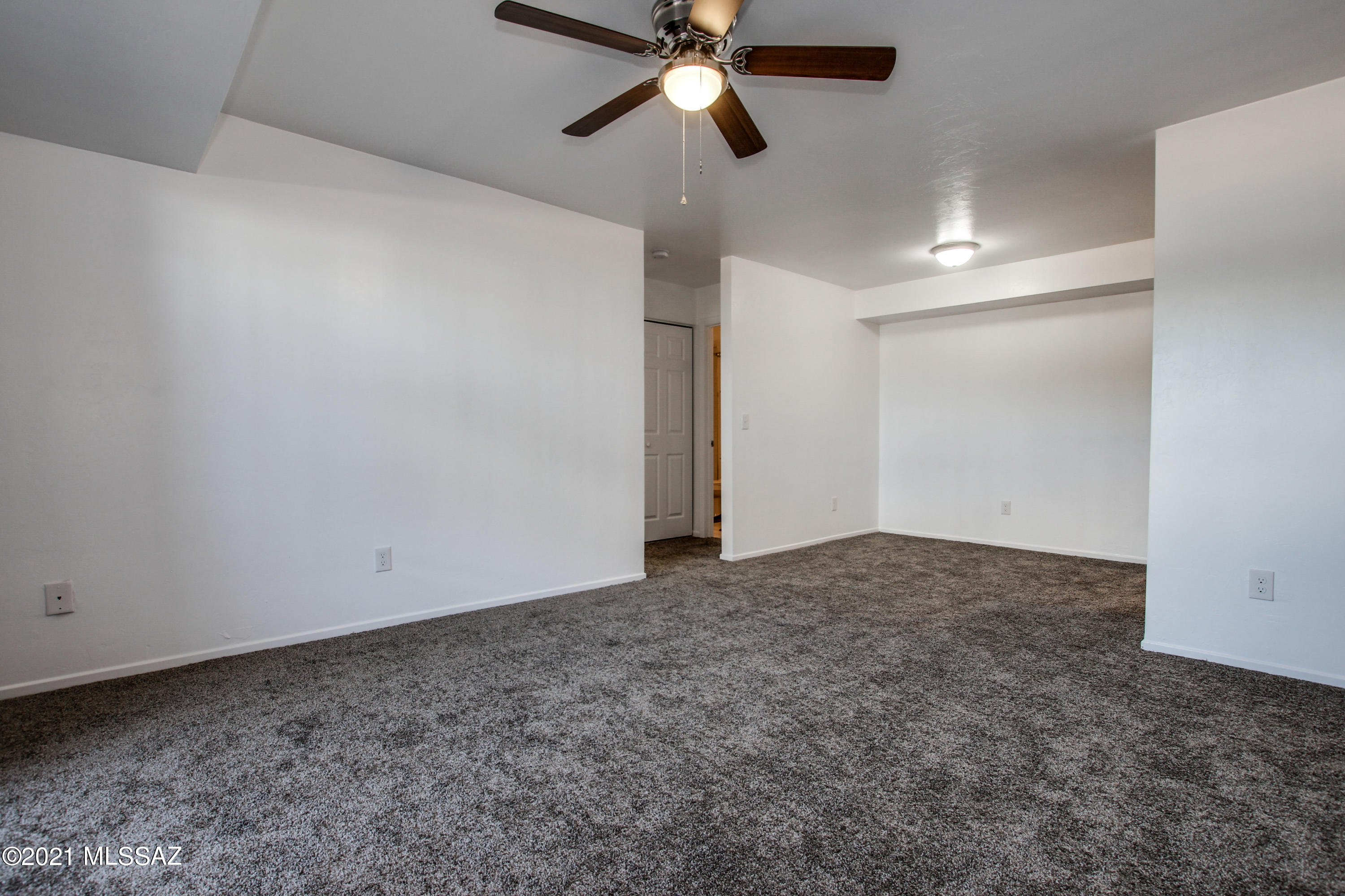 Golf Links East Condos (1-48) - Residential