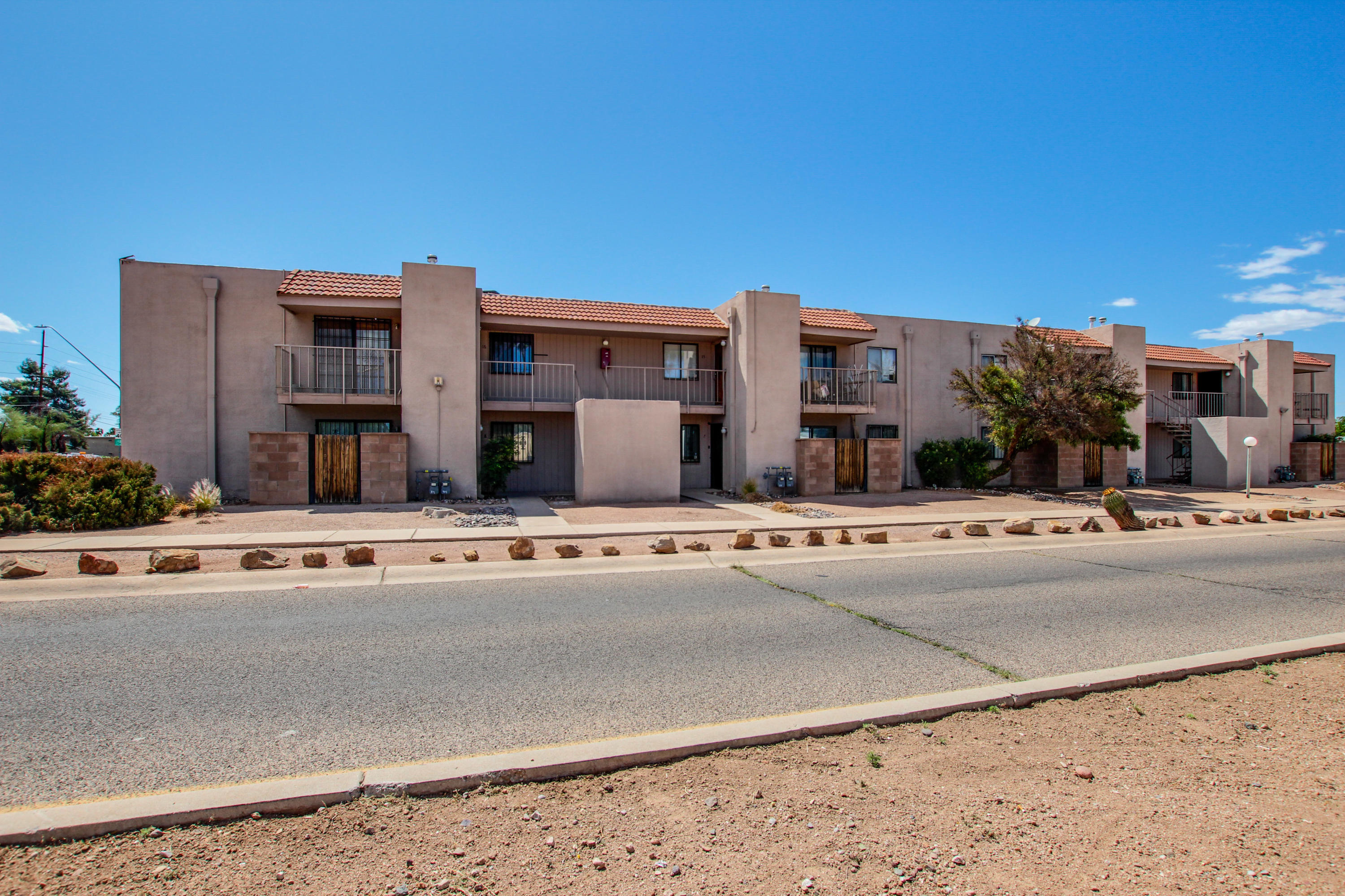 Golf Links East Condos (1-48) - Residential