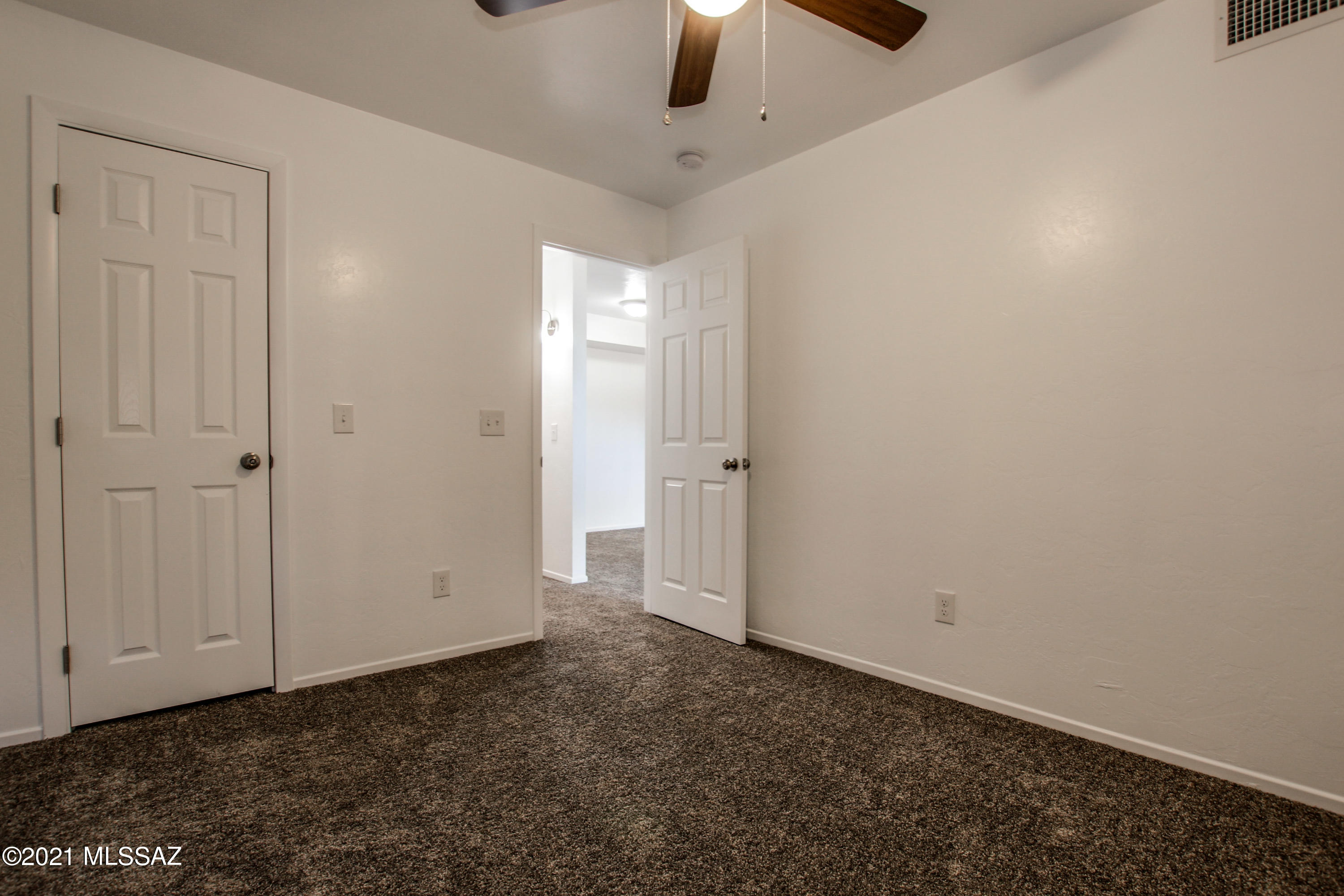 Golf Links East Condos (1-48) - Residential