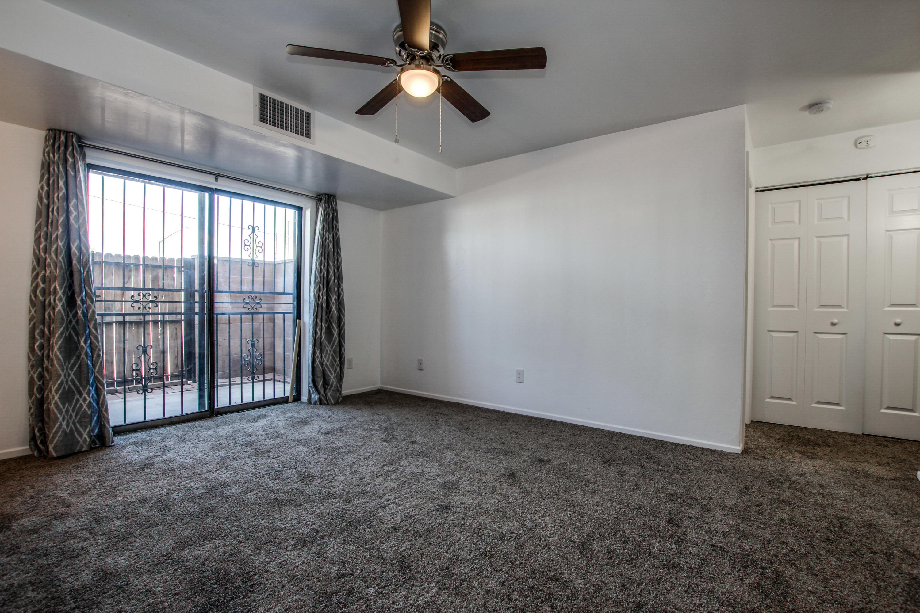 Golf Links East Condos (1-48) - Residential