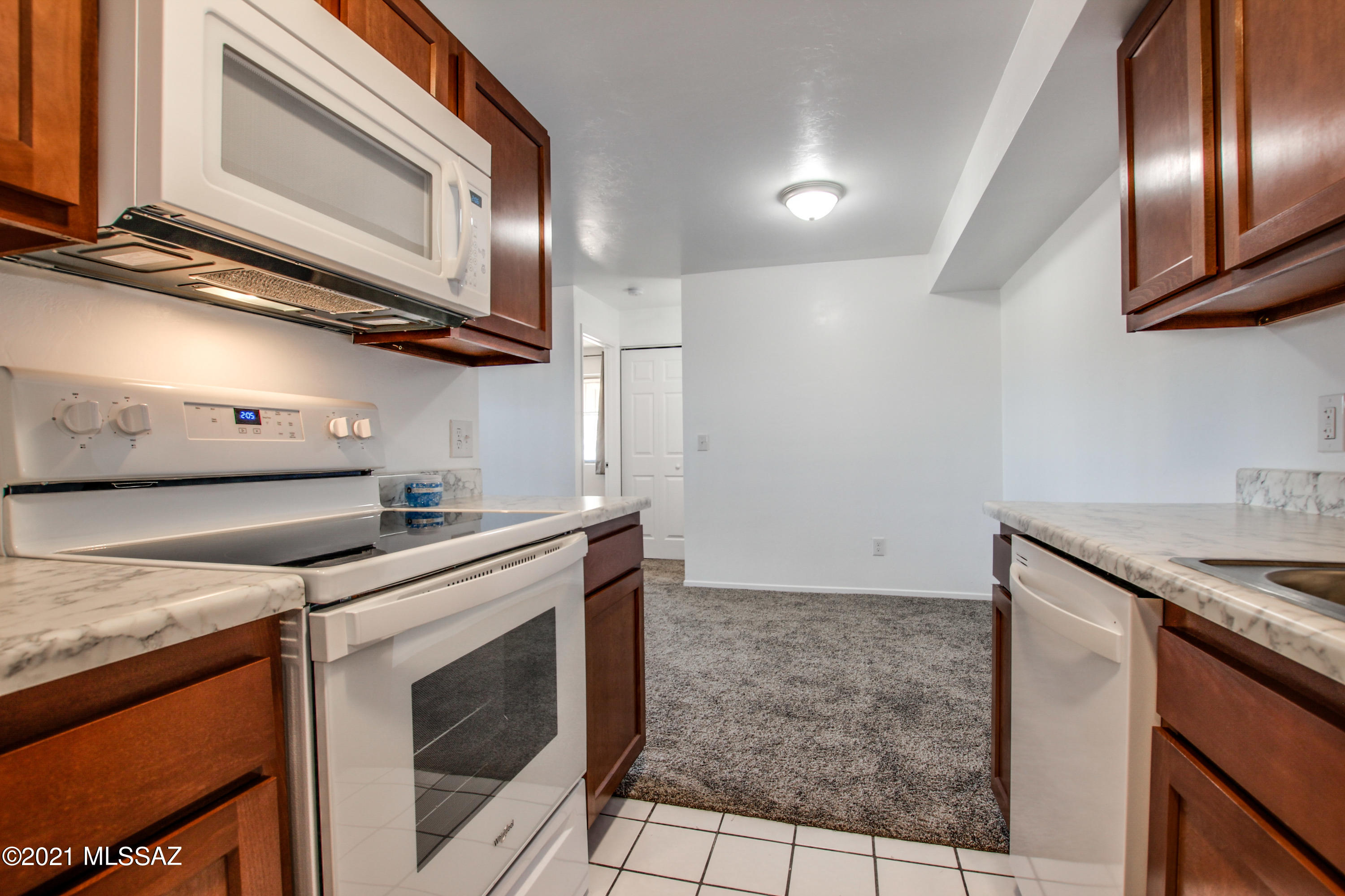 Golf Links East Condos (1-48) - Residential