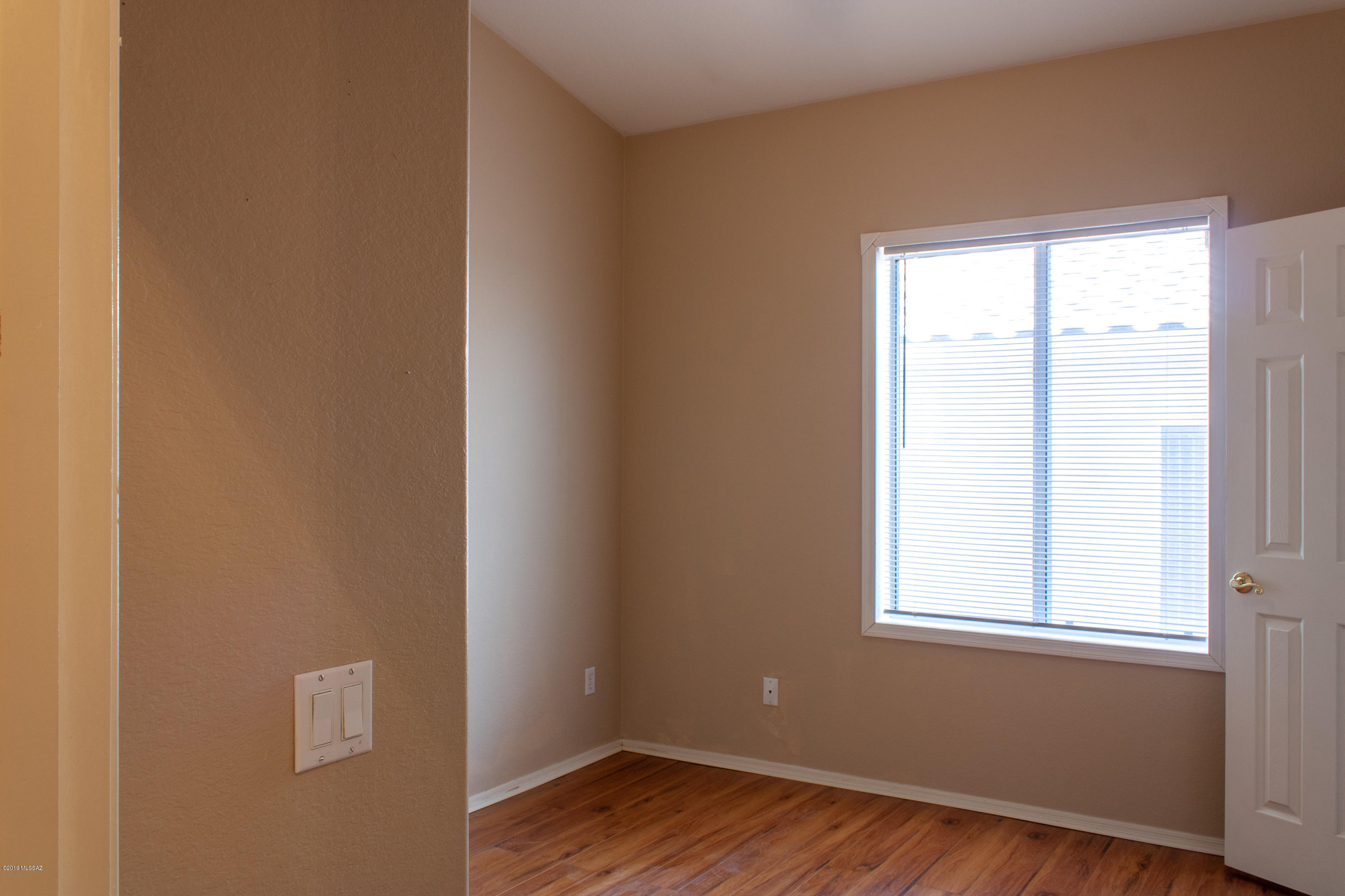 Encanto Canyon (1-85) - Residential