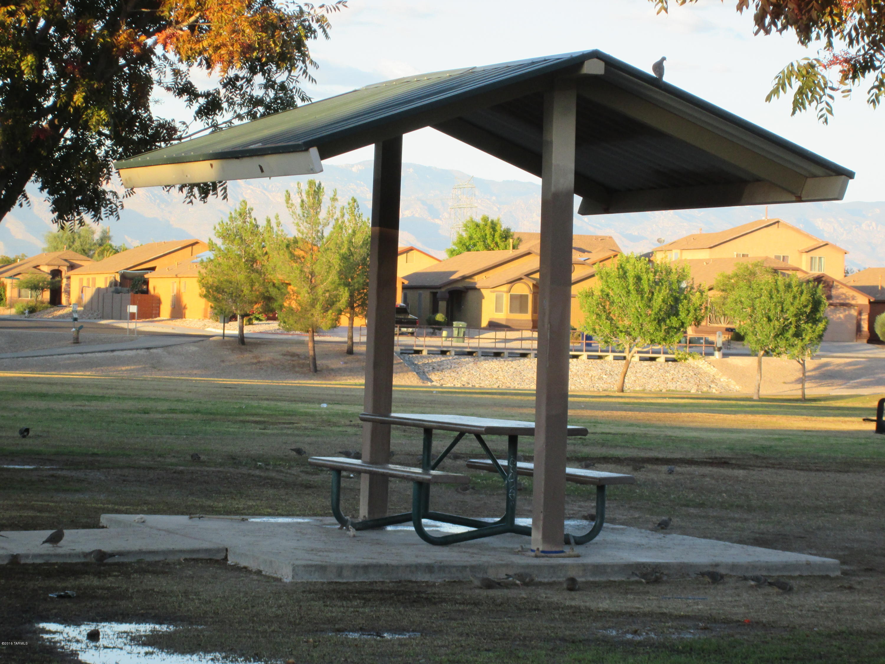 Tres Pueblos - Residential Income