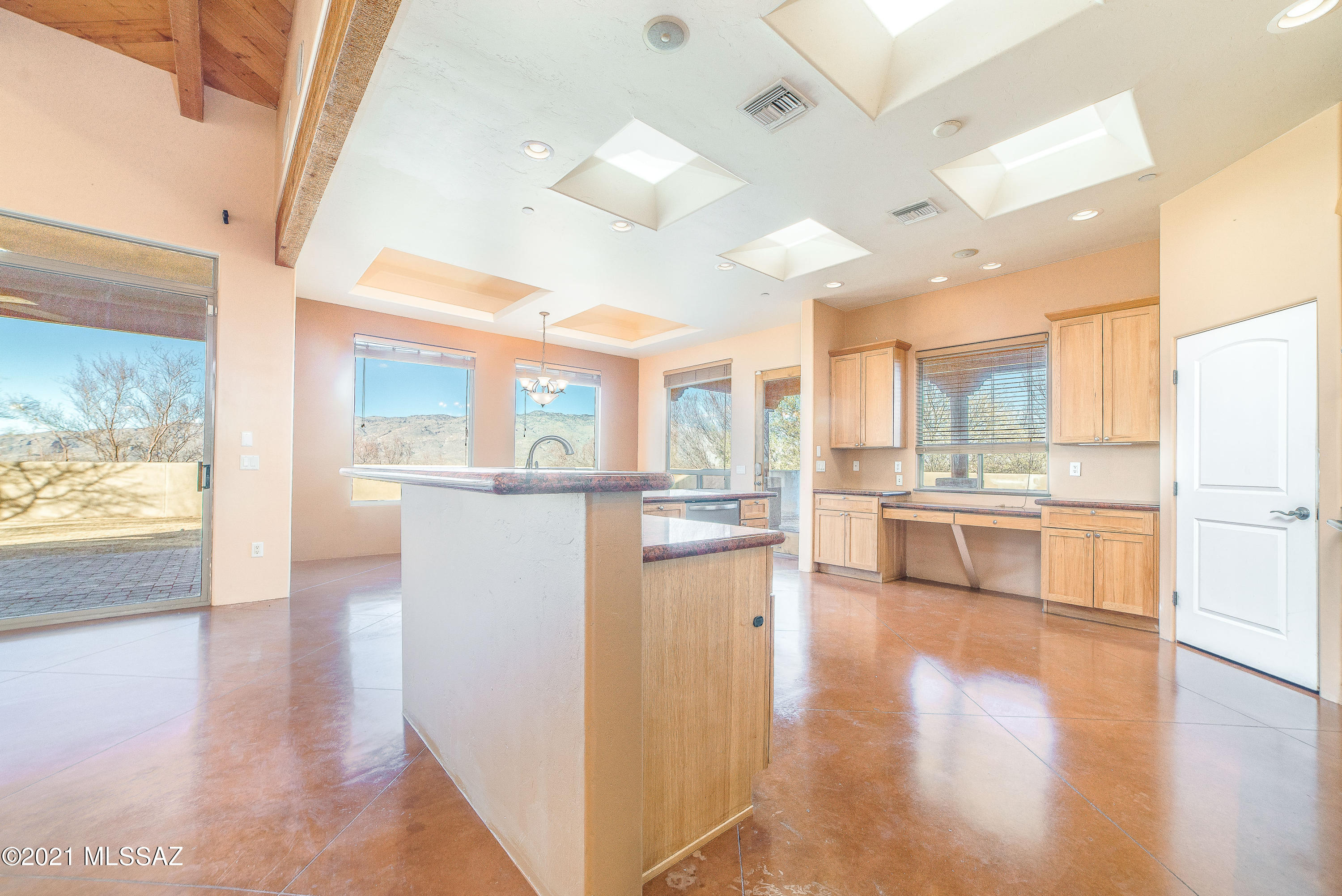 Coyote Creek (1-395) - Residential