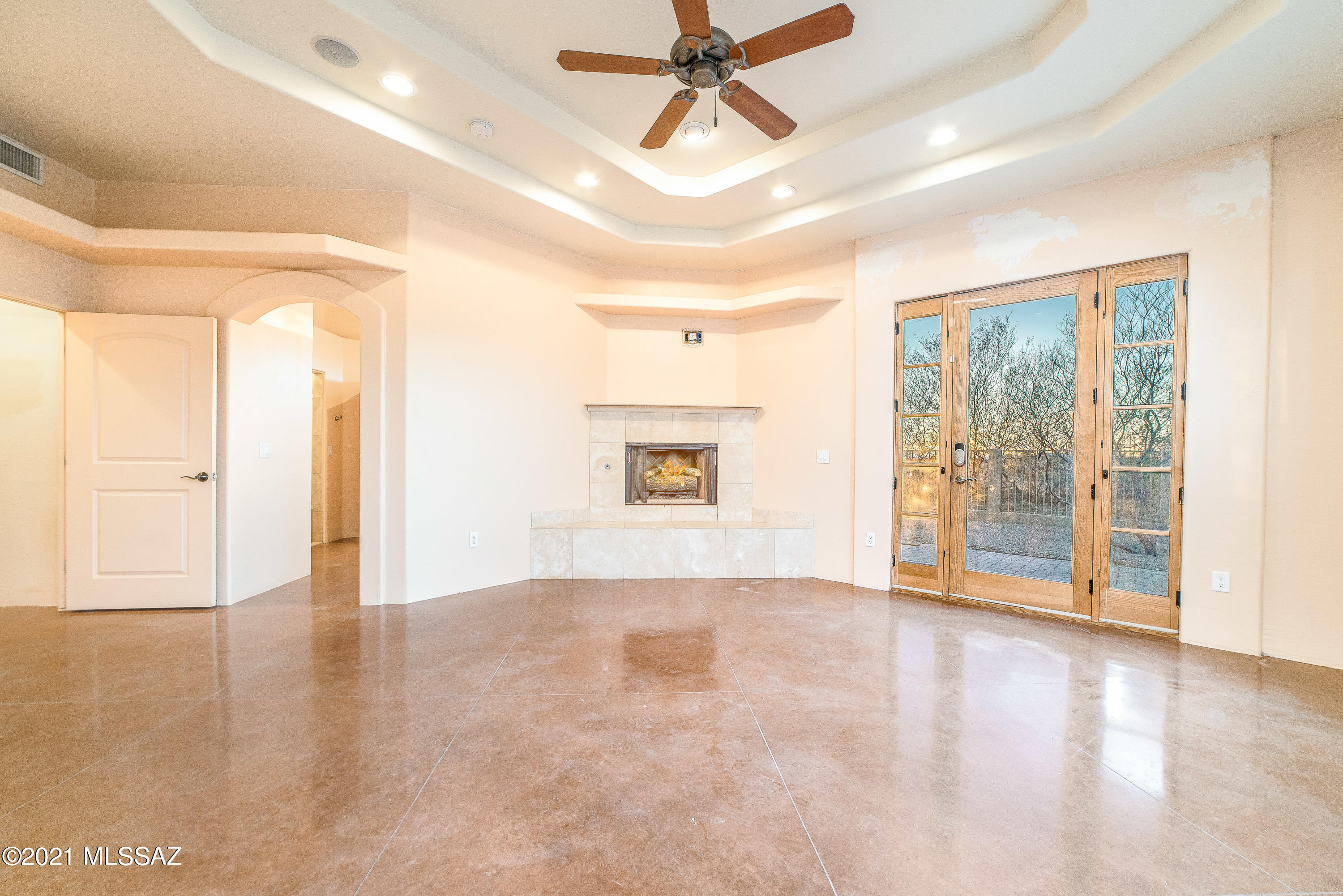 Coyote Creek (1-395) - Residential