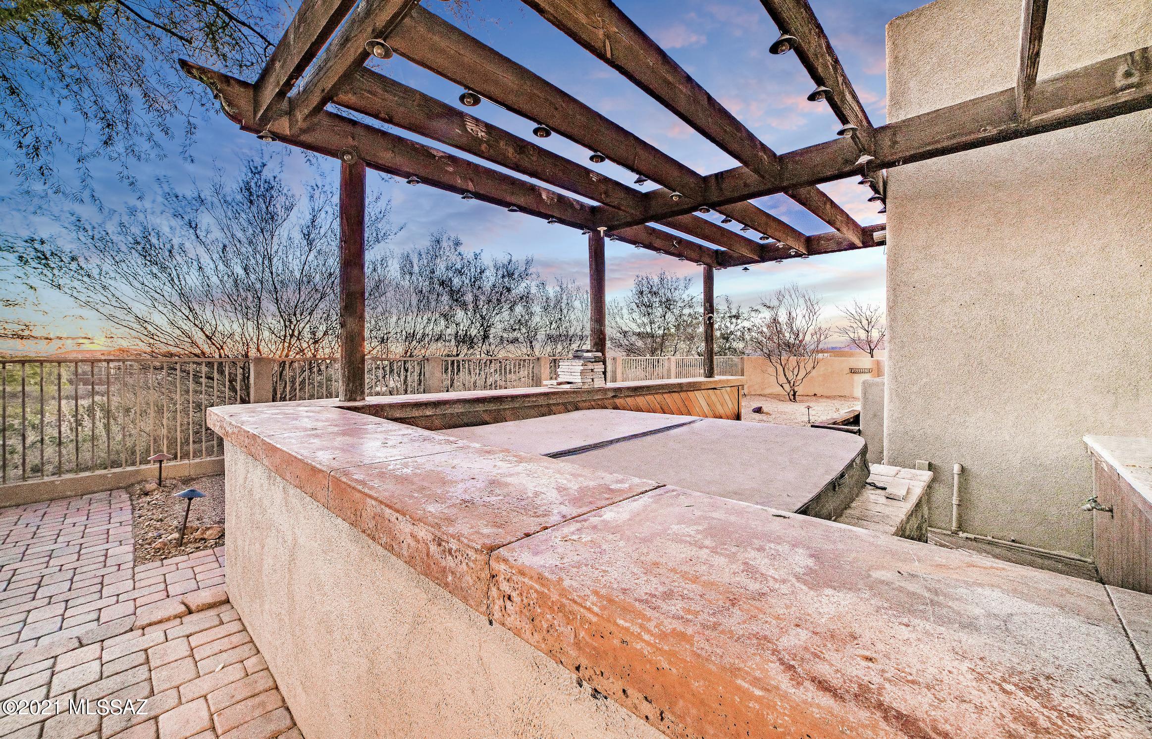 Coyote Creek (1-395) - Residential