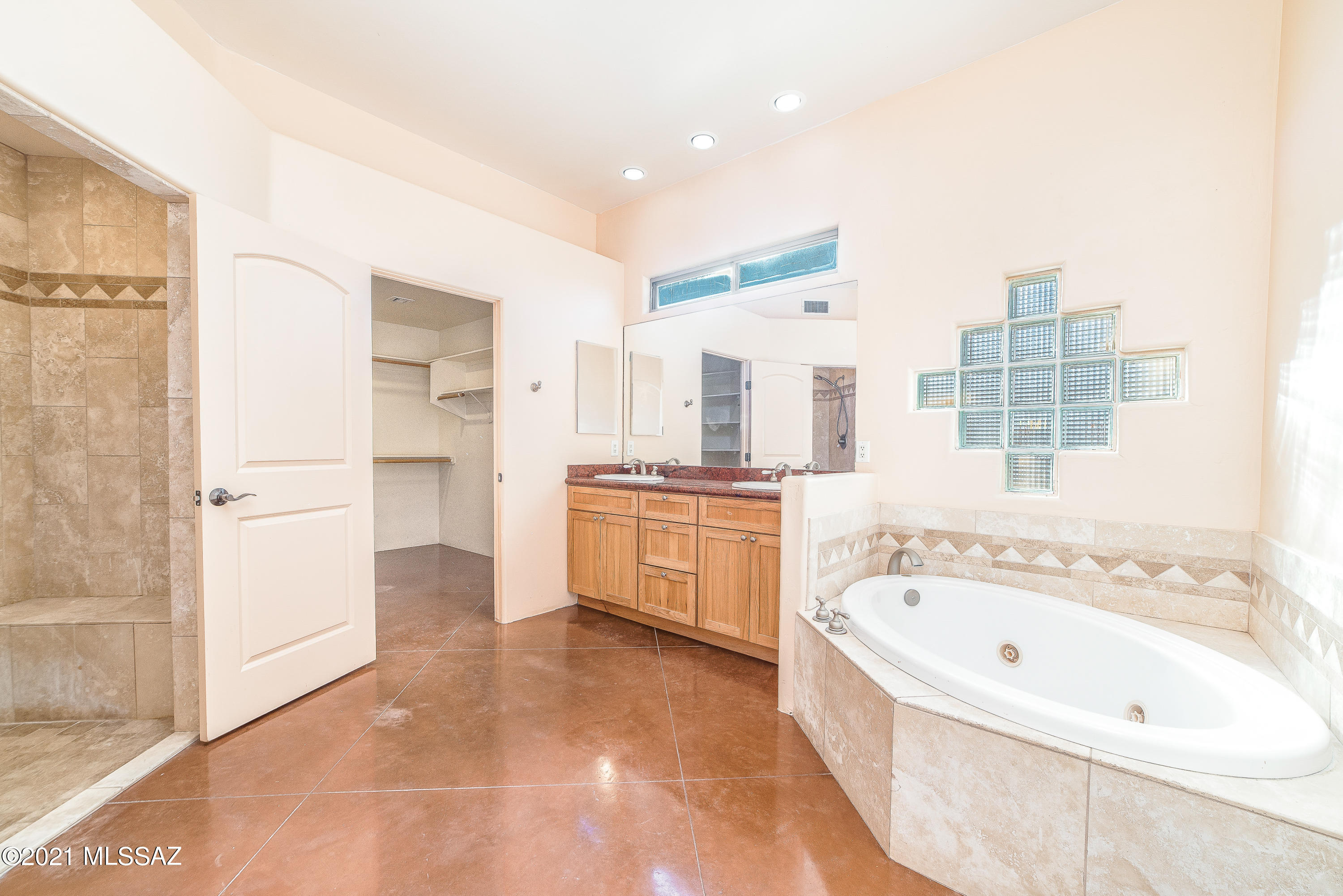 Coyote Creek (1-395) - Residential