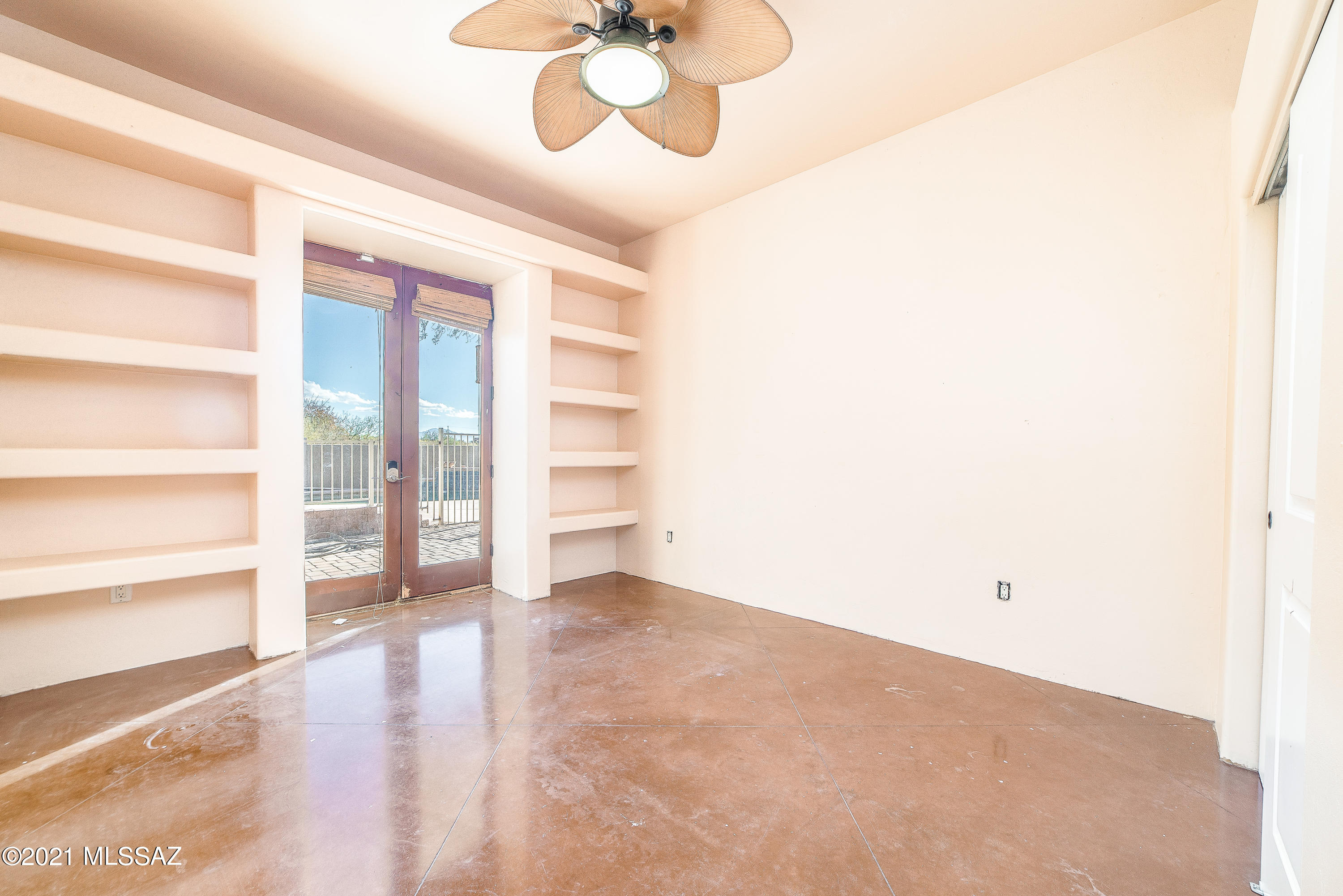 Coyote Creek (1-395) - Residential
