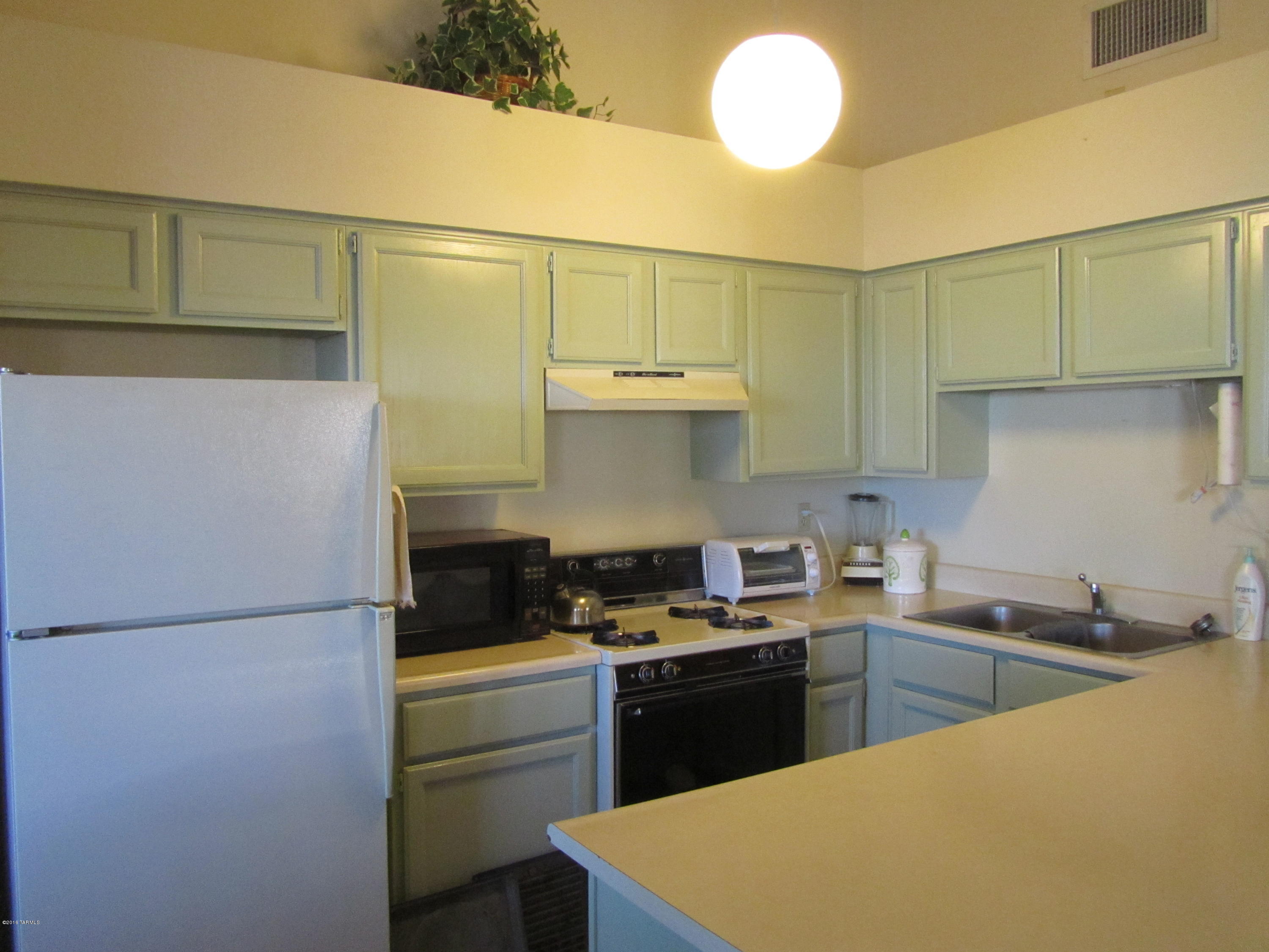 Saddlewood Villas (1-102) - Residential