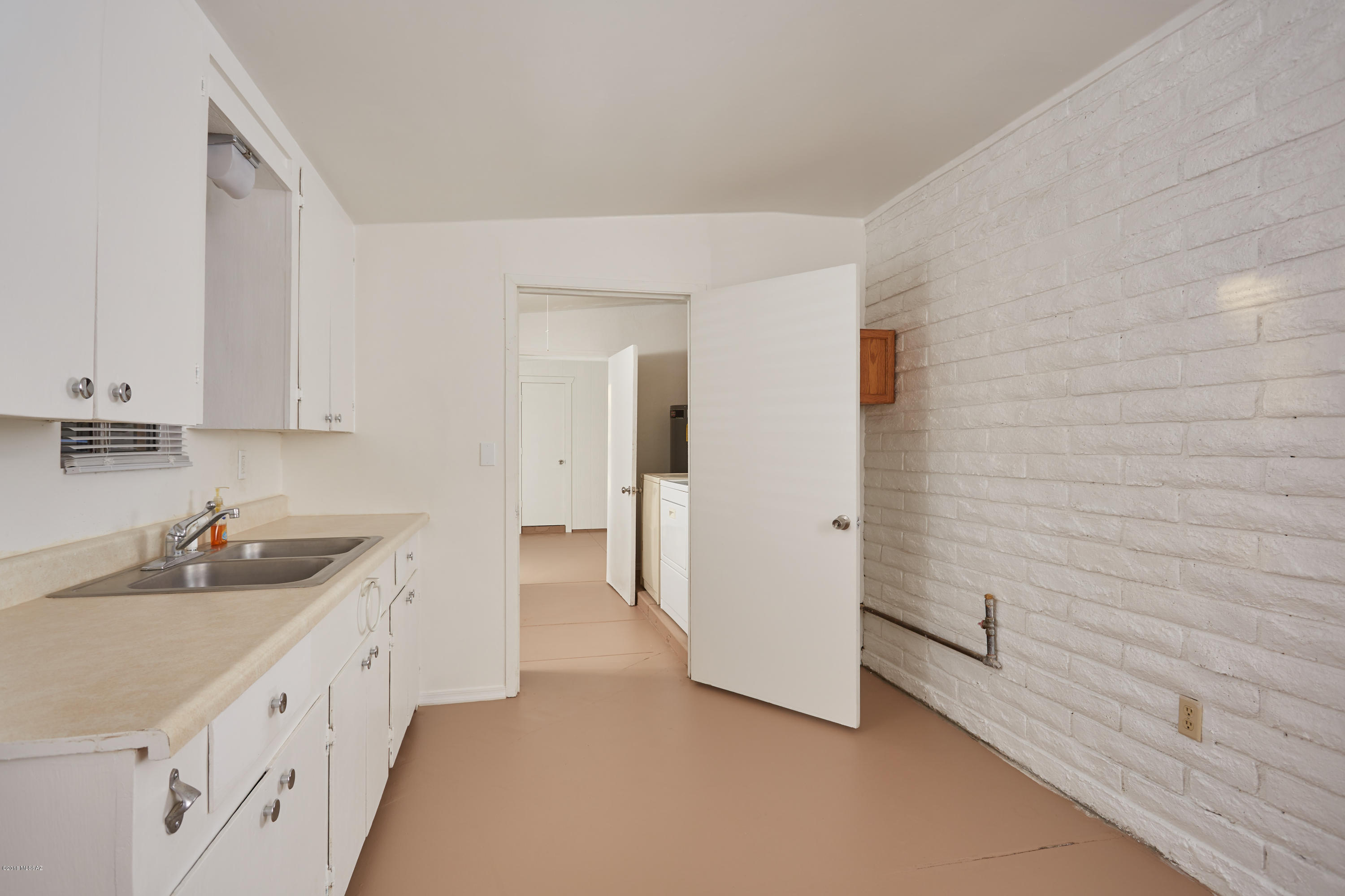 Unsubdivided - Residential