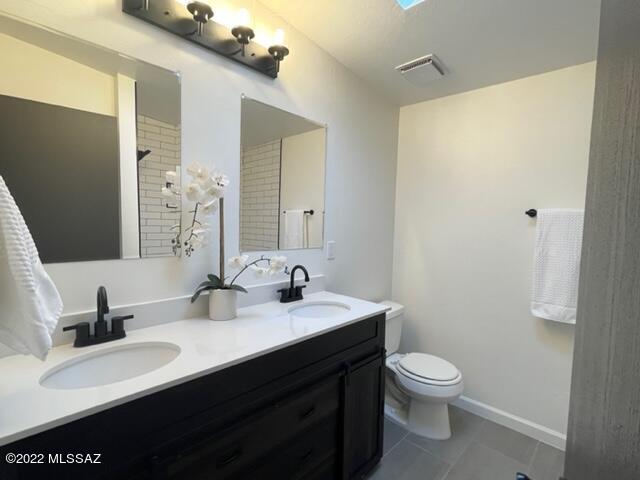 Miracle Mile Manor - Residential