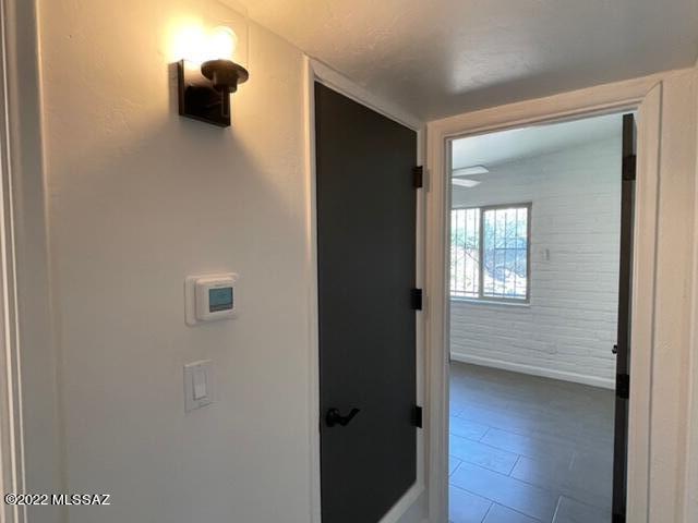 Miracle Mile Manor - Residential