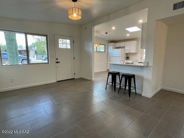 Miracle Mile Manor - Residential