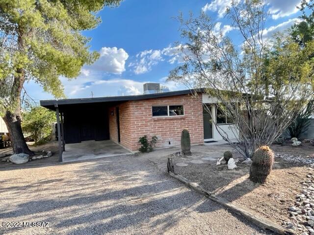 Miracle Mile Manor - Residential