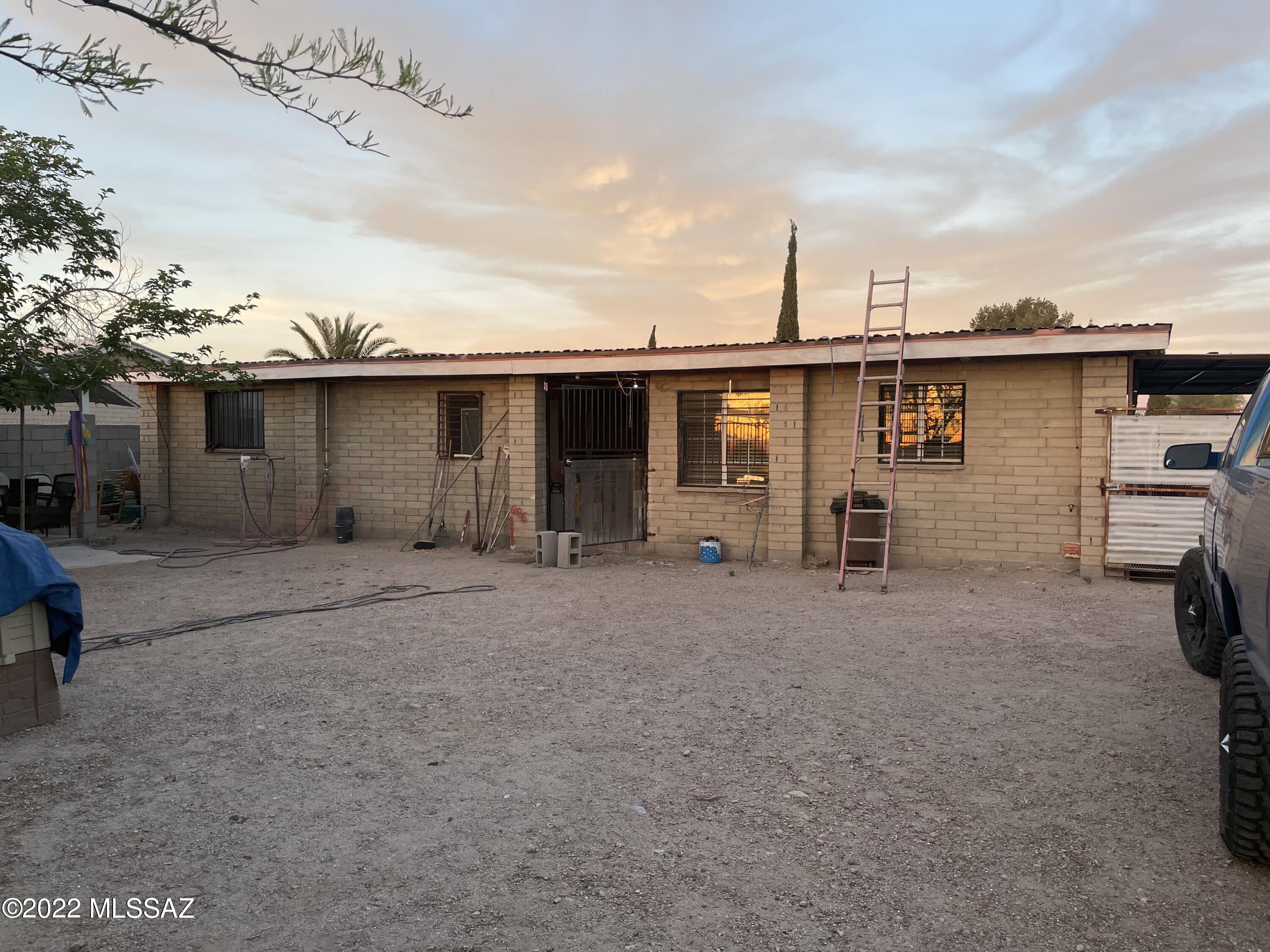 Los Reales Heights NO. 2 (1-138) - Residential