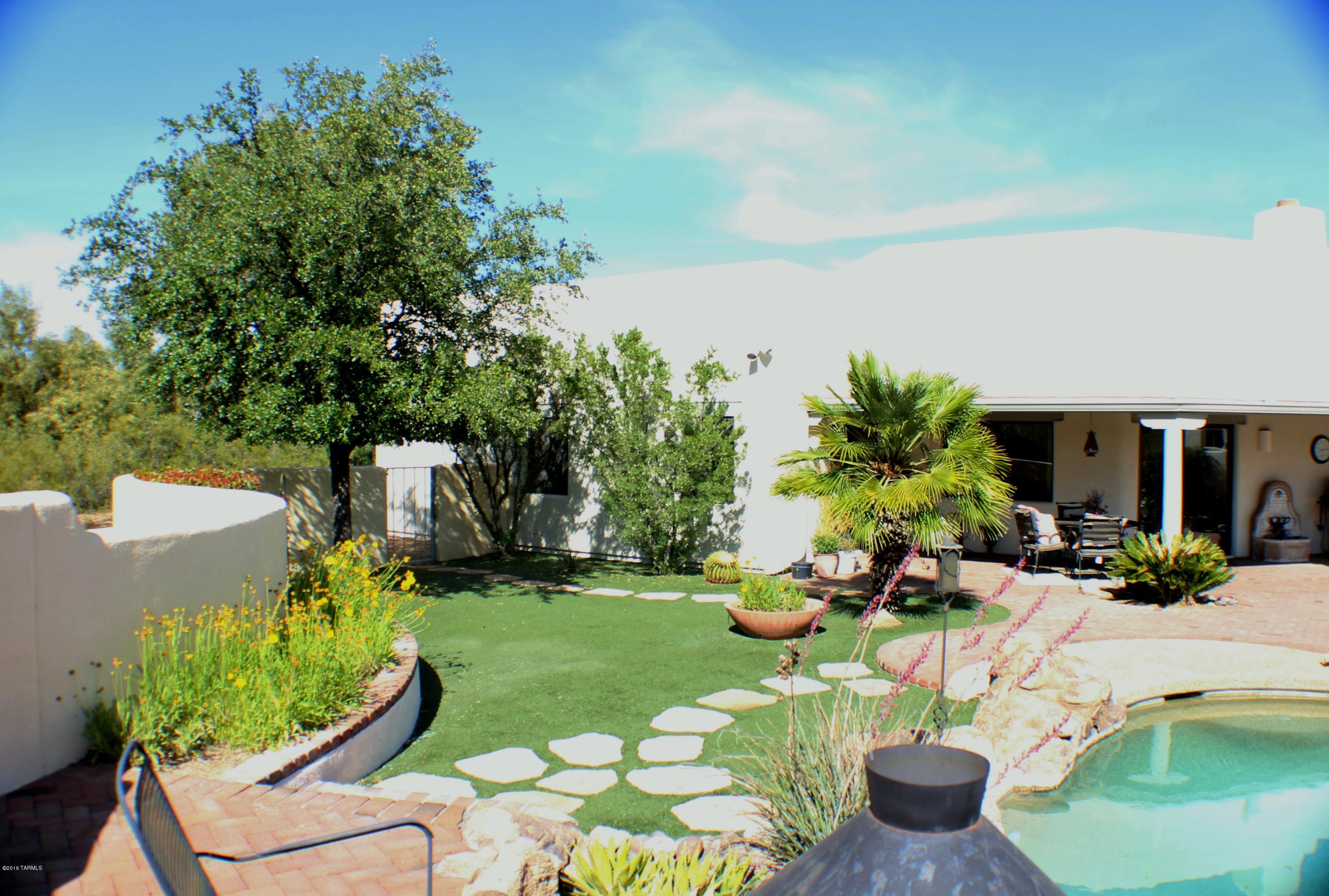 Valle Verde Del Norte (1-100) - Residential