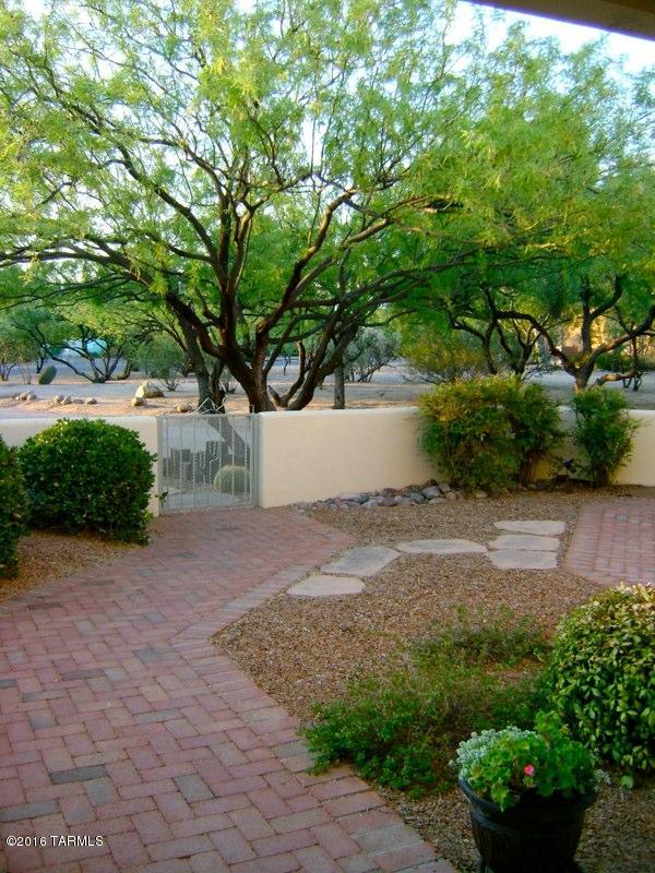 Valle Verde Del Norte (1-100) - Residential