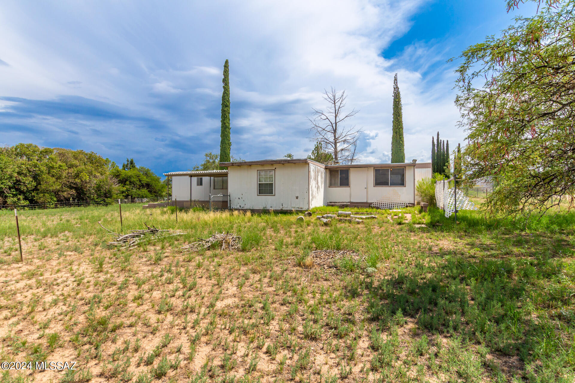 Mescal Lakes - Residential