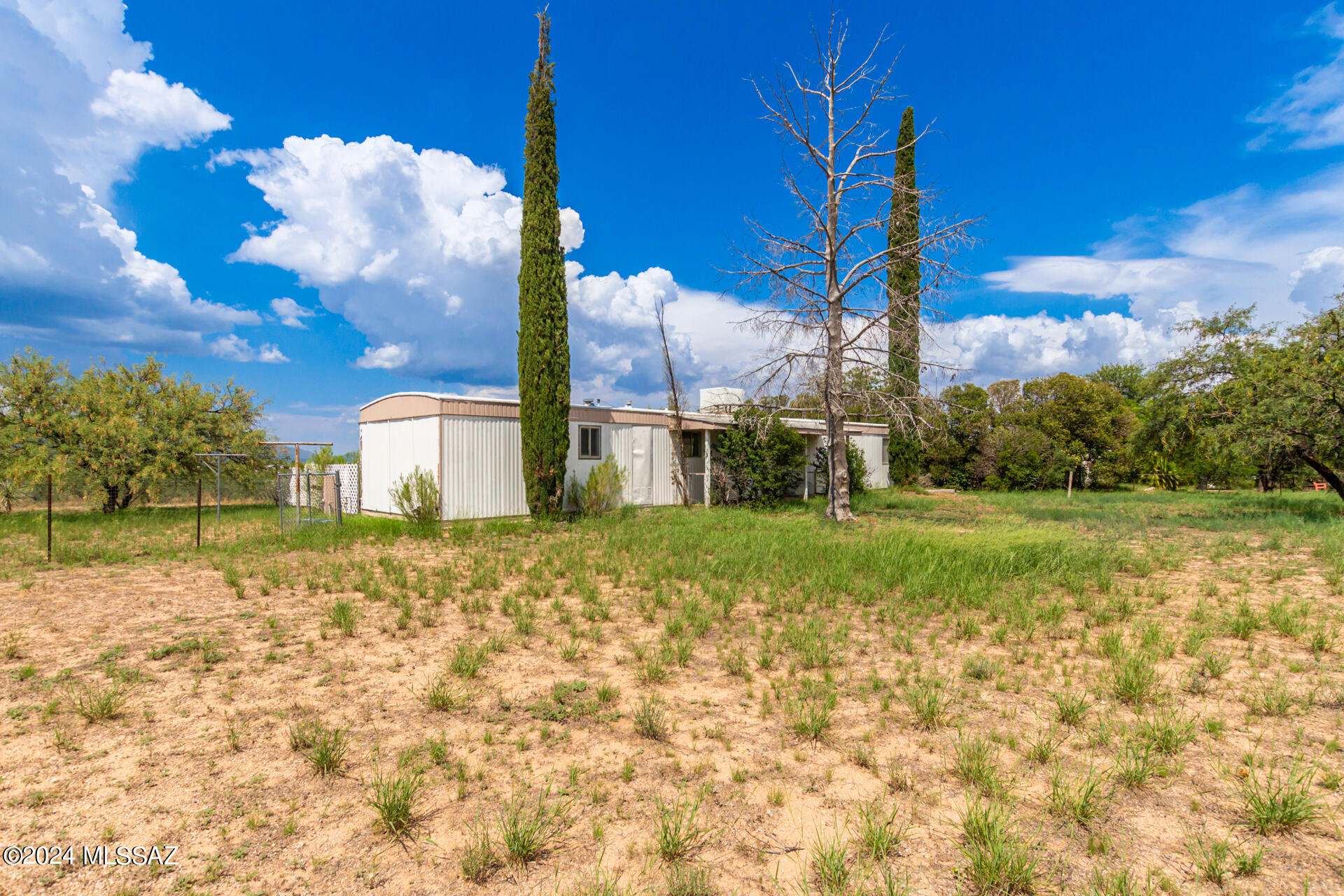 Mescal Lakes - Residential