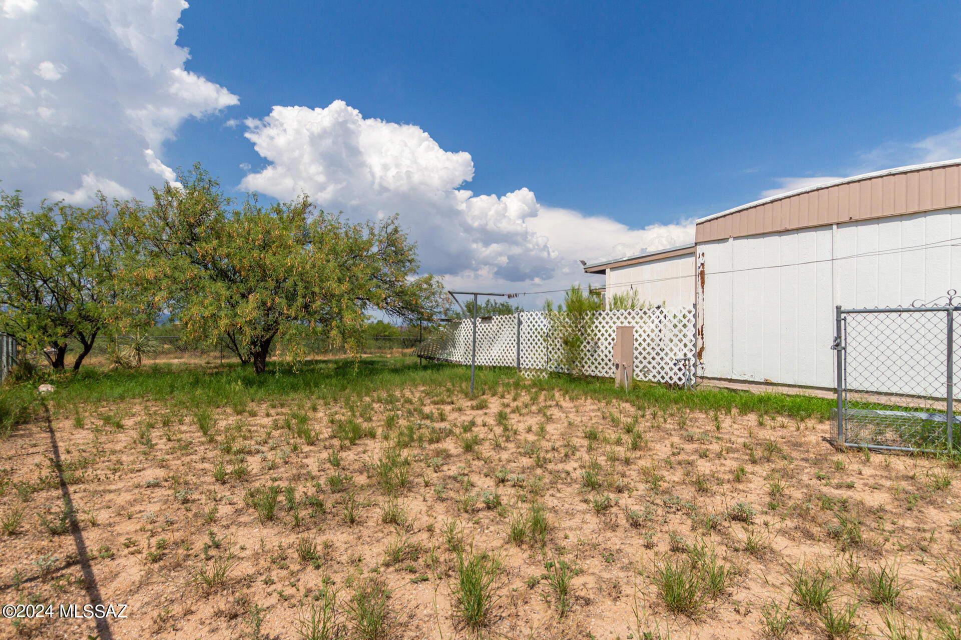 Mescal Lakes - Residential