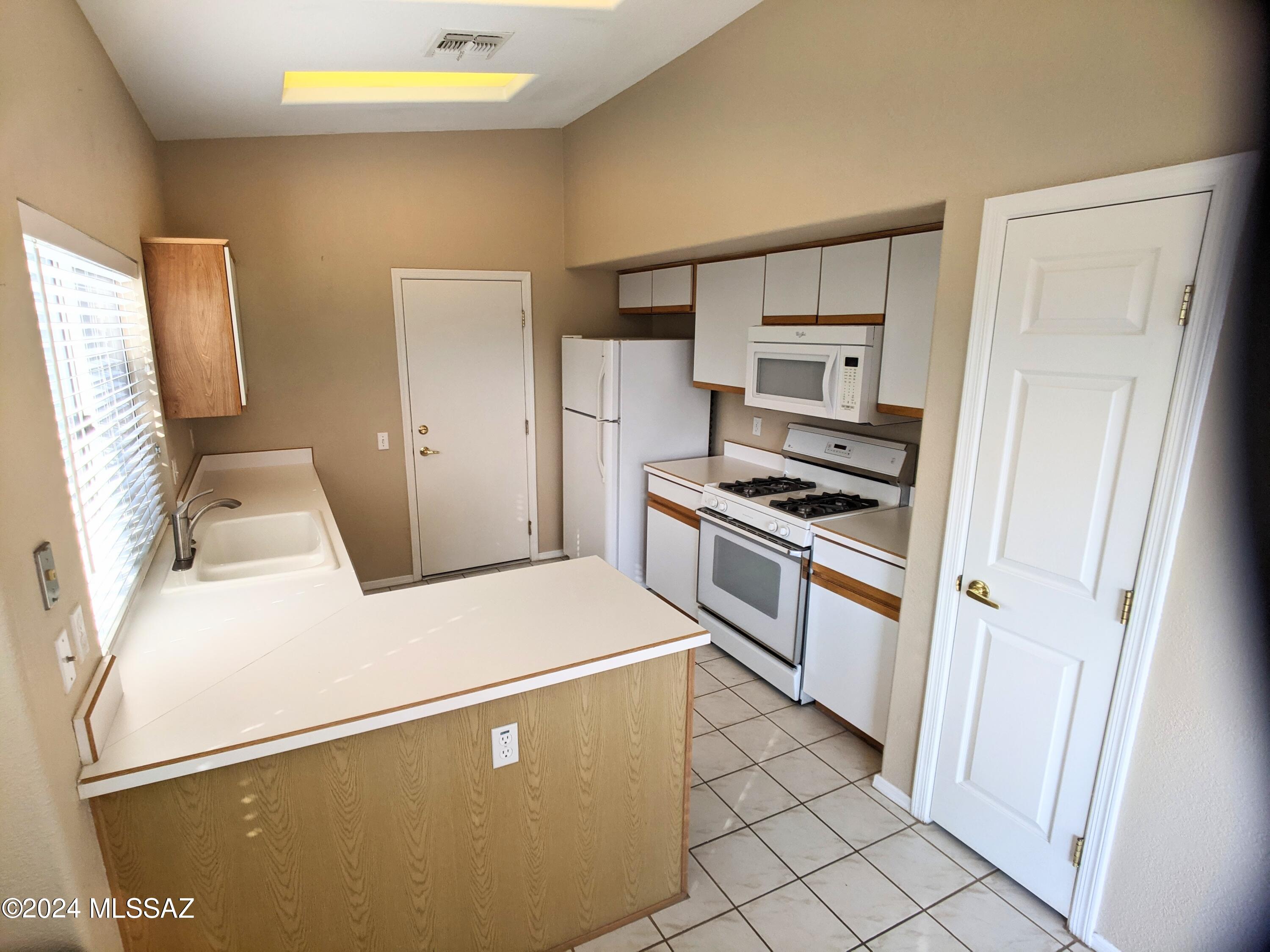 Sun City Vistoso Unit 16(1-21) - Residential Lease