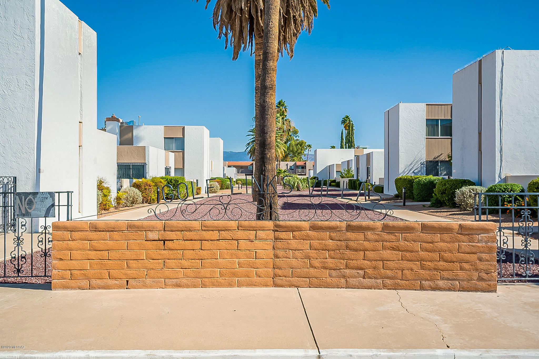 Golf Links Villas - Residential