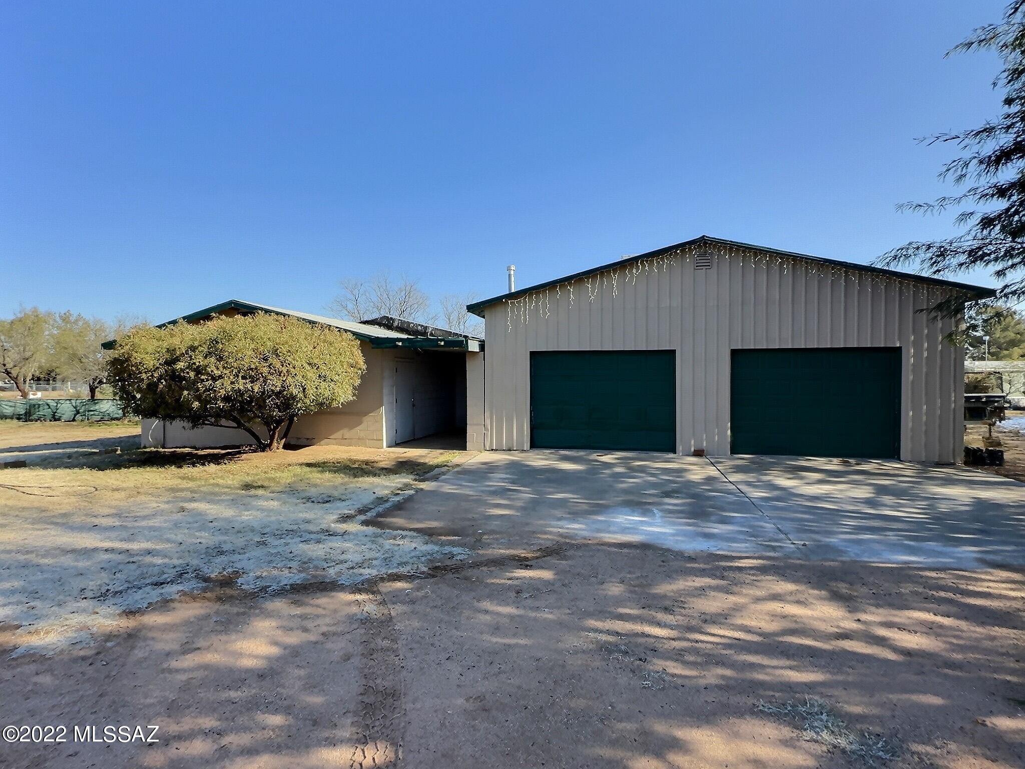 Mescal Lakes - Residential
