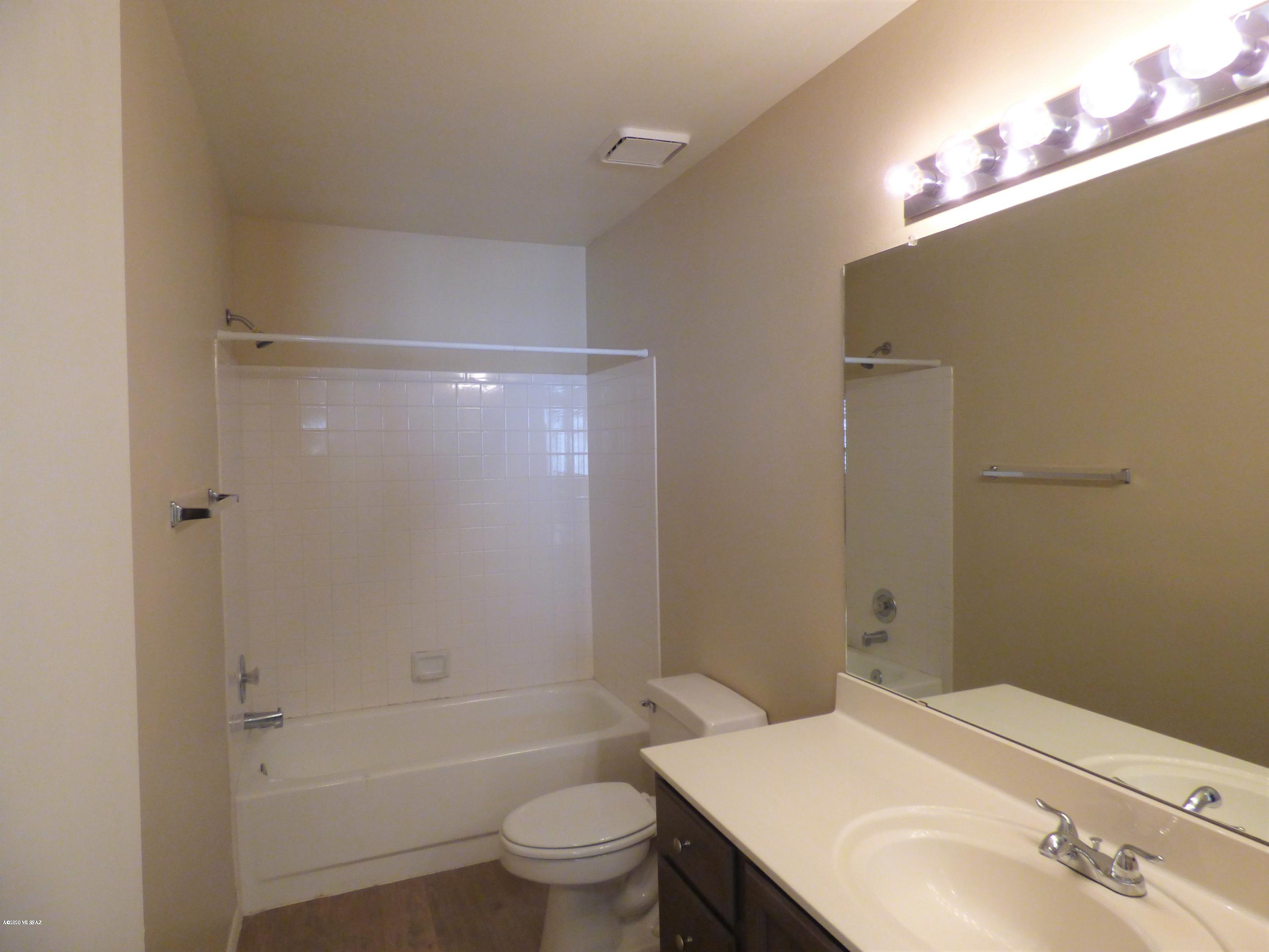 Moondance Estates(1-119) - Residential Lease