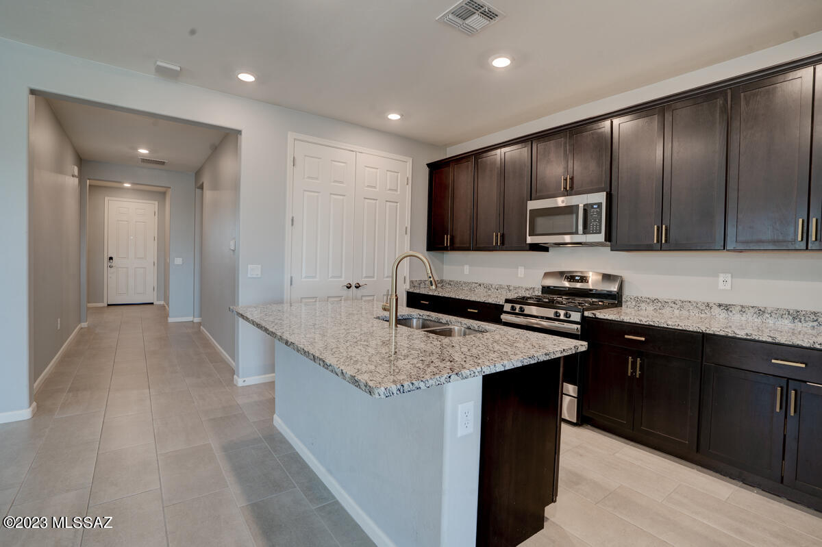 Mountain Vista Ridge - Residential Lease